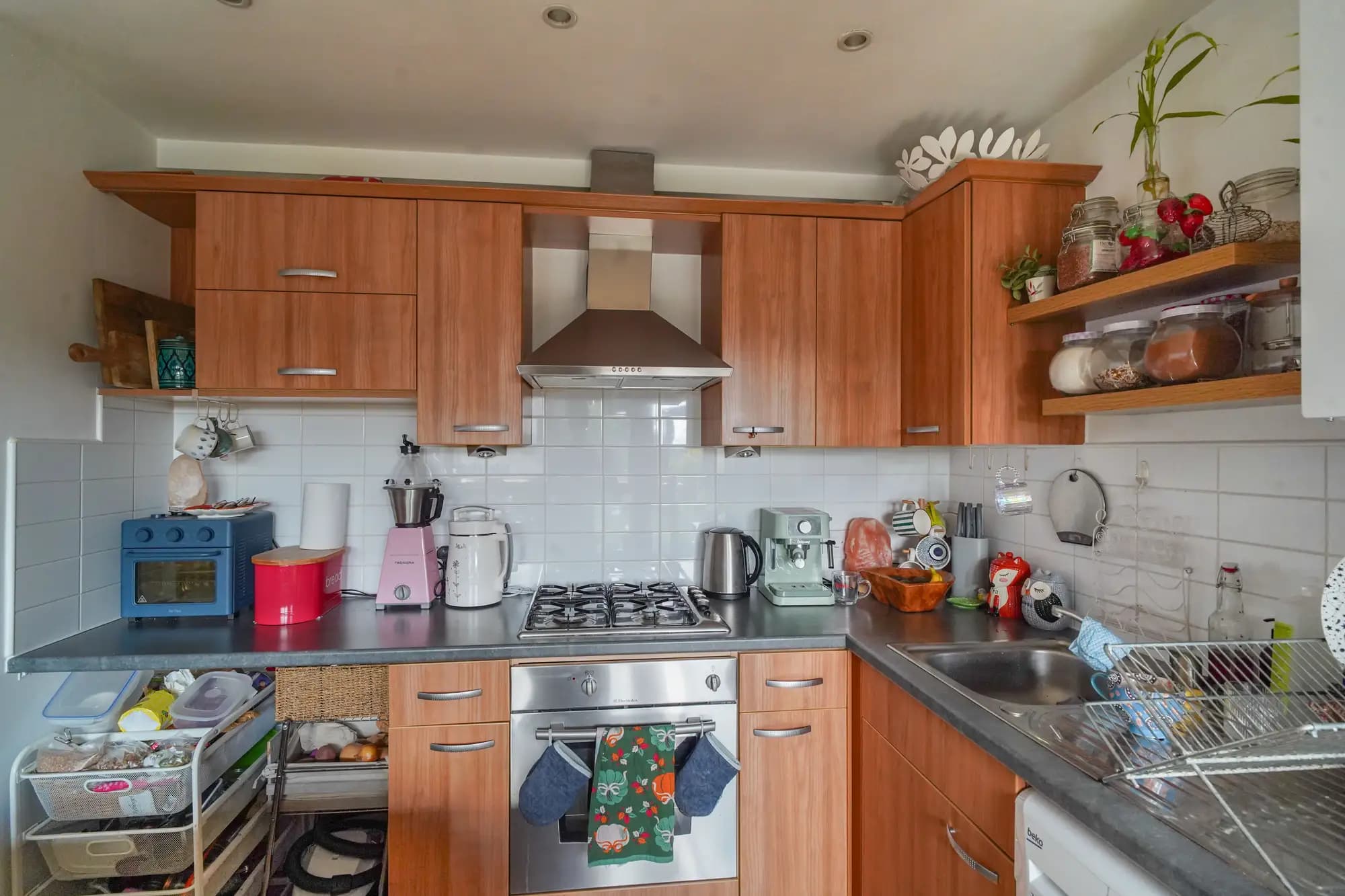 property photo 6 of 29