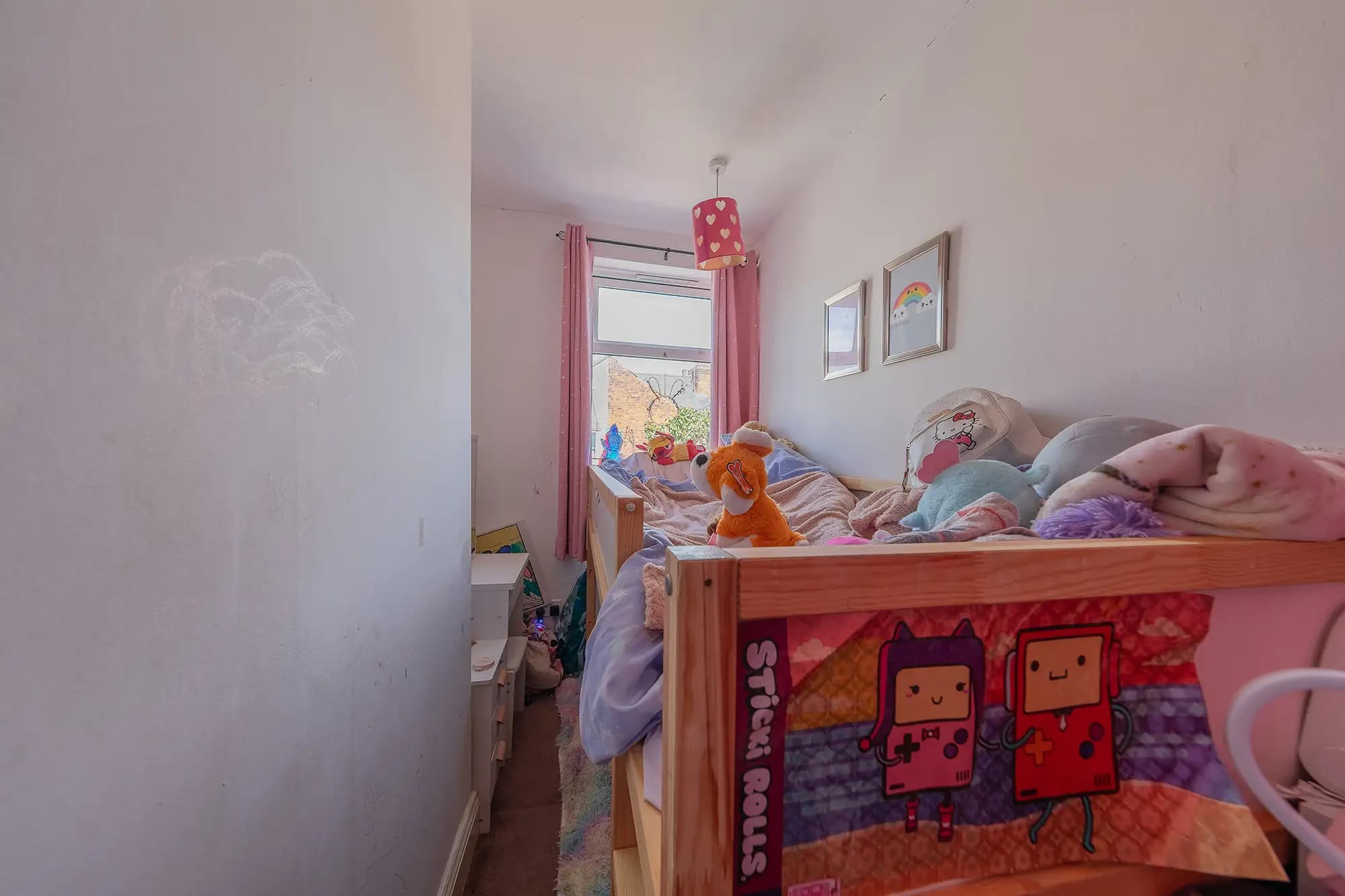 property photo 11 of 16
