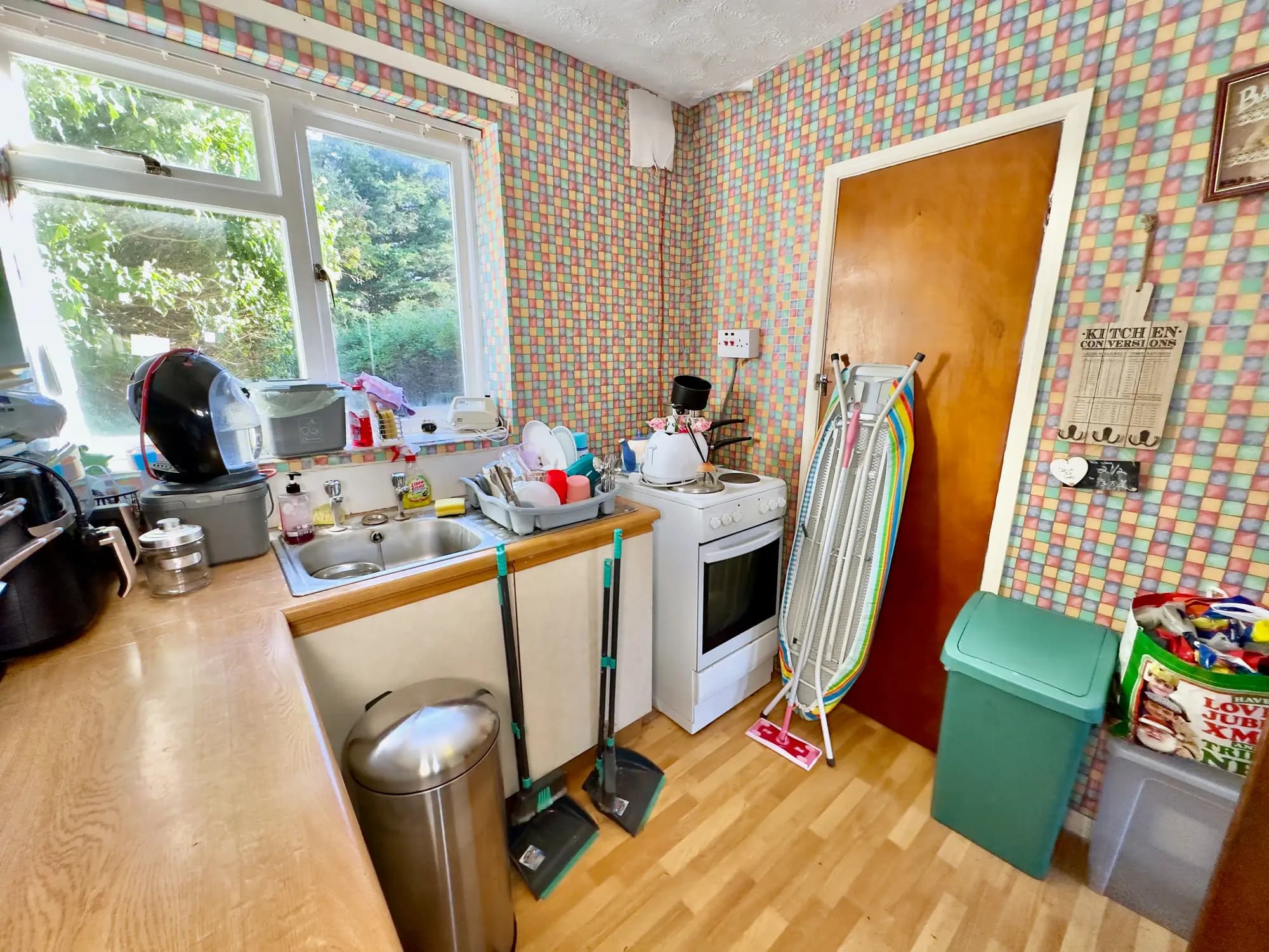 property photo 6 of 25