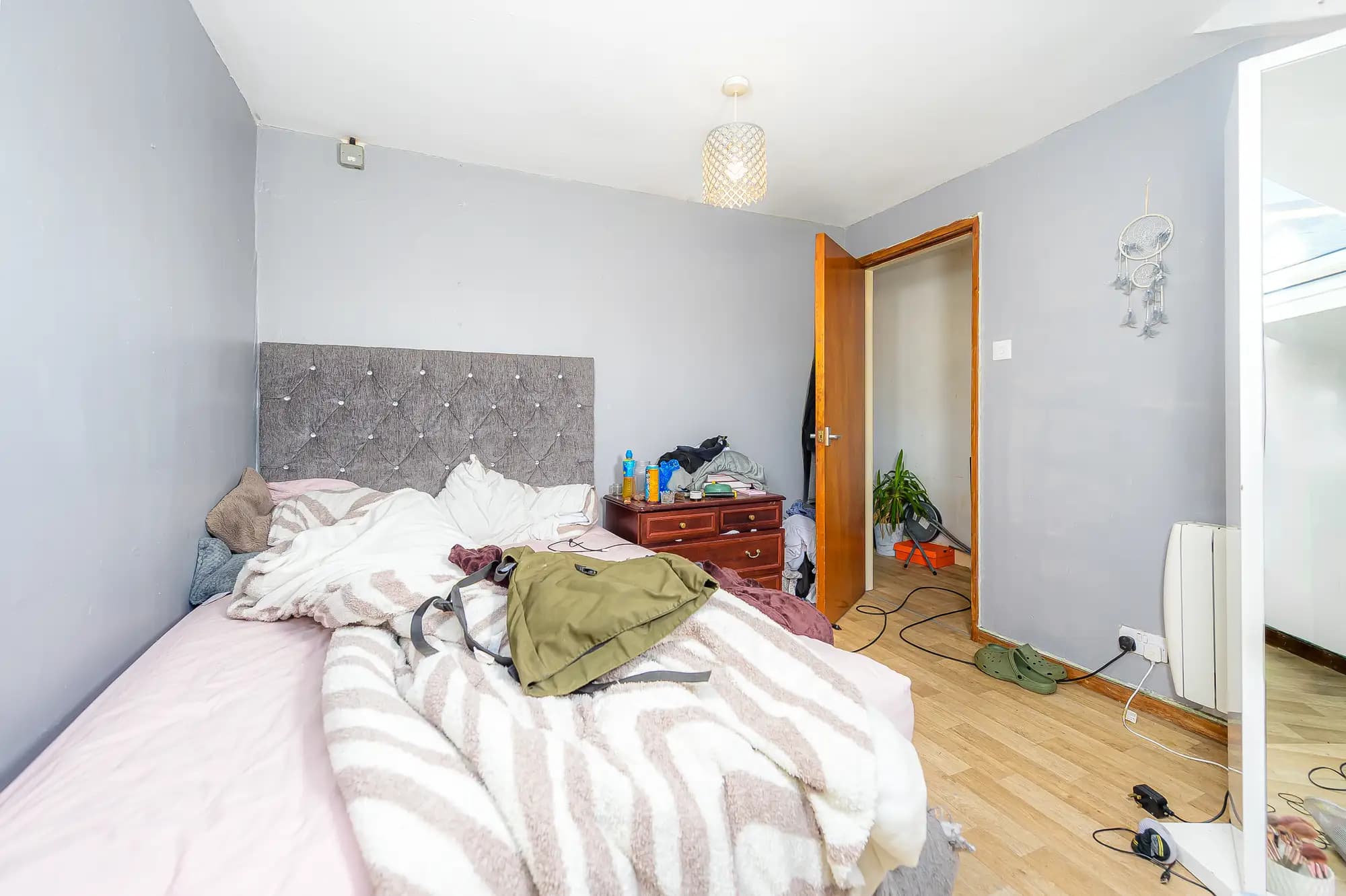property photo 21 of 32