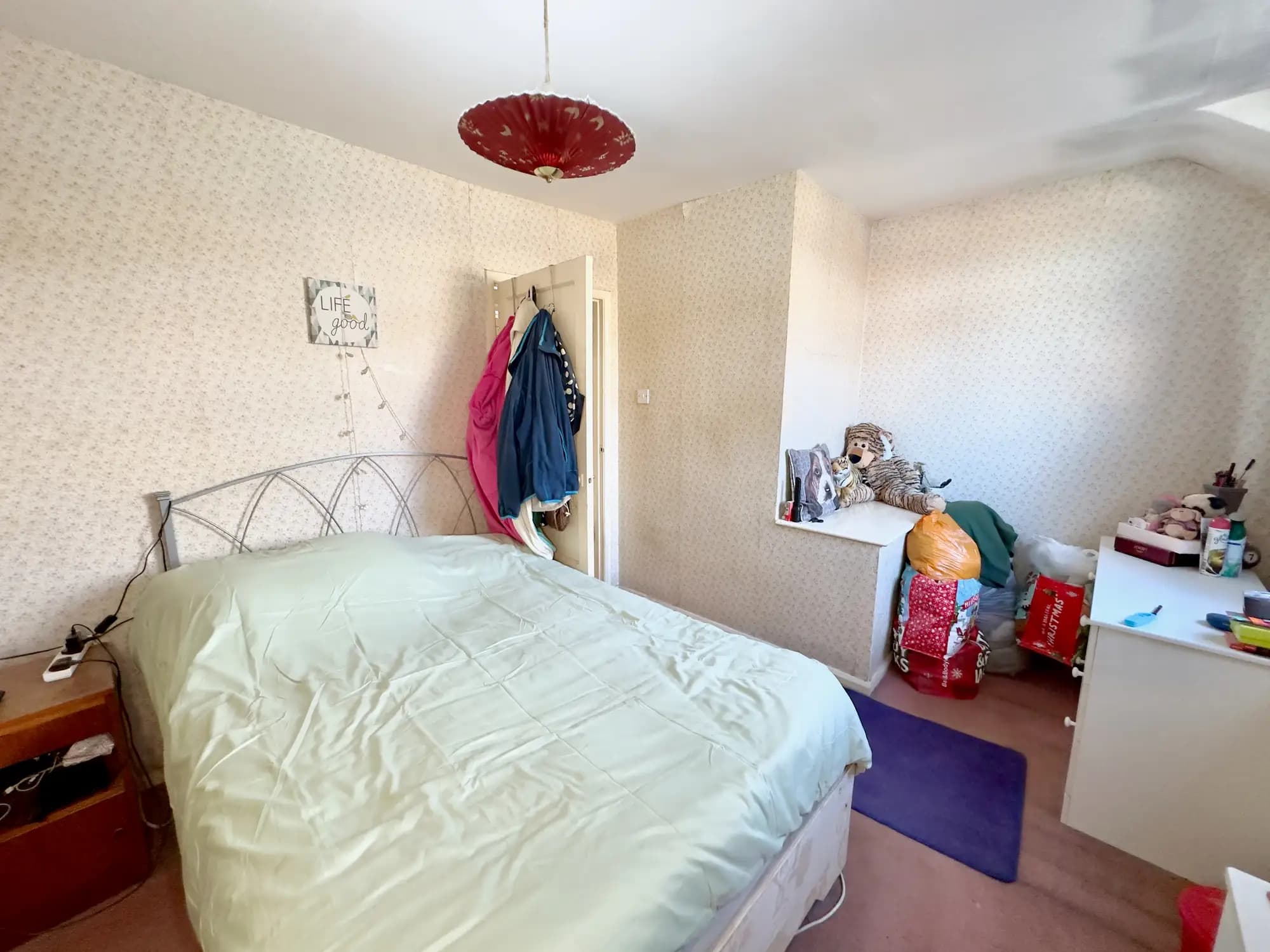 property photo 11 of 25