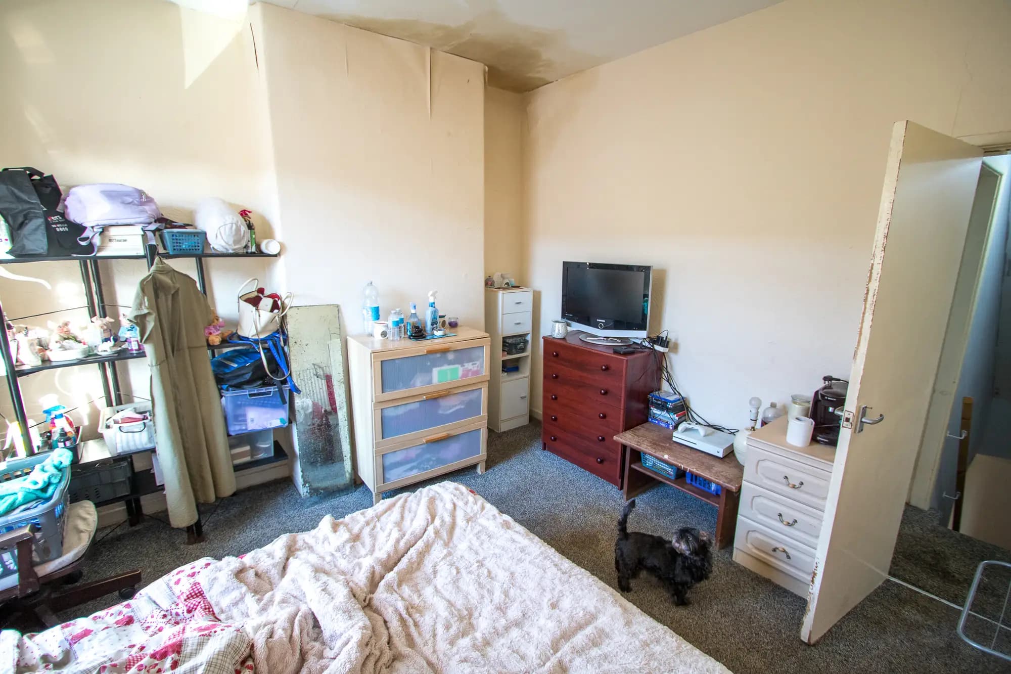 property photo 8 of 15