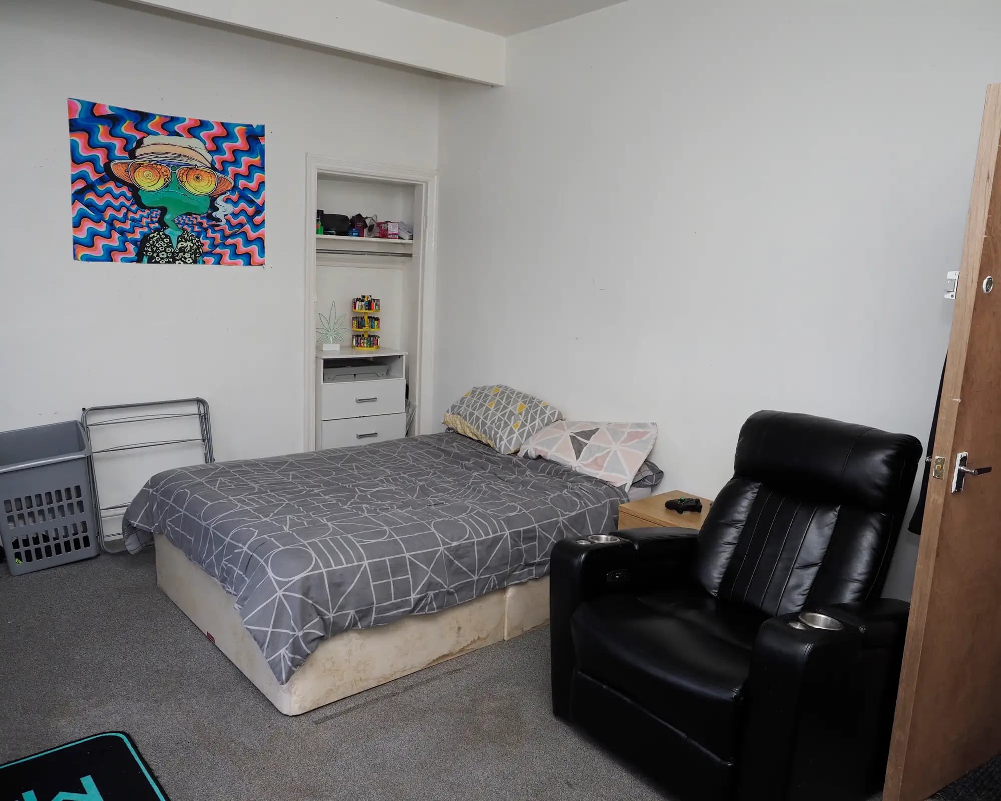 property photo 19 of 23