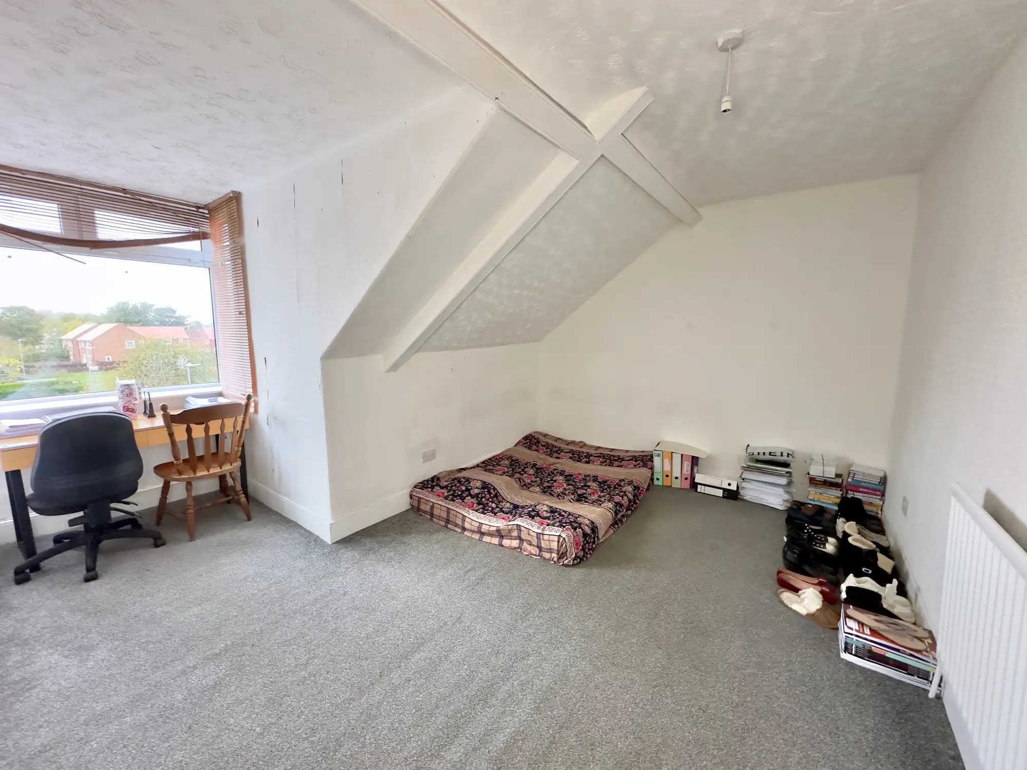 property photo 11 of 30