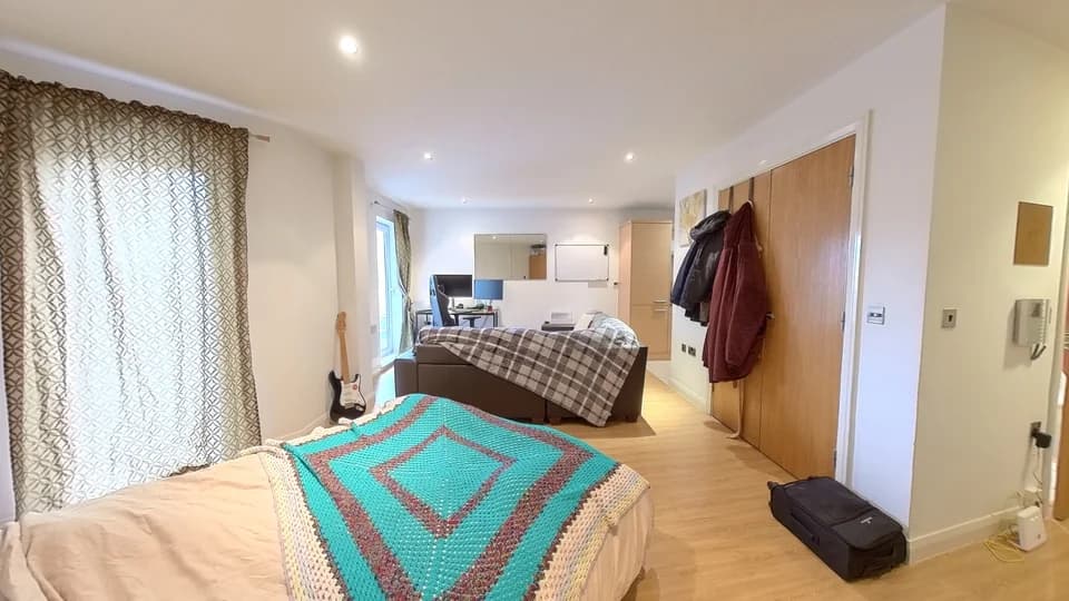 property photo 10 of 12