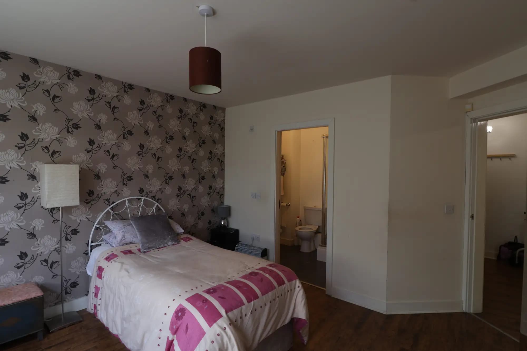 property photo 5 of 7