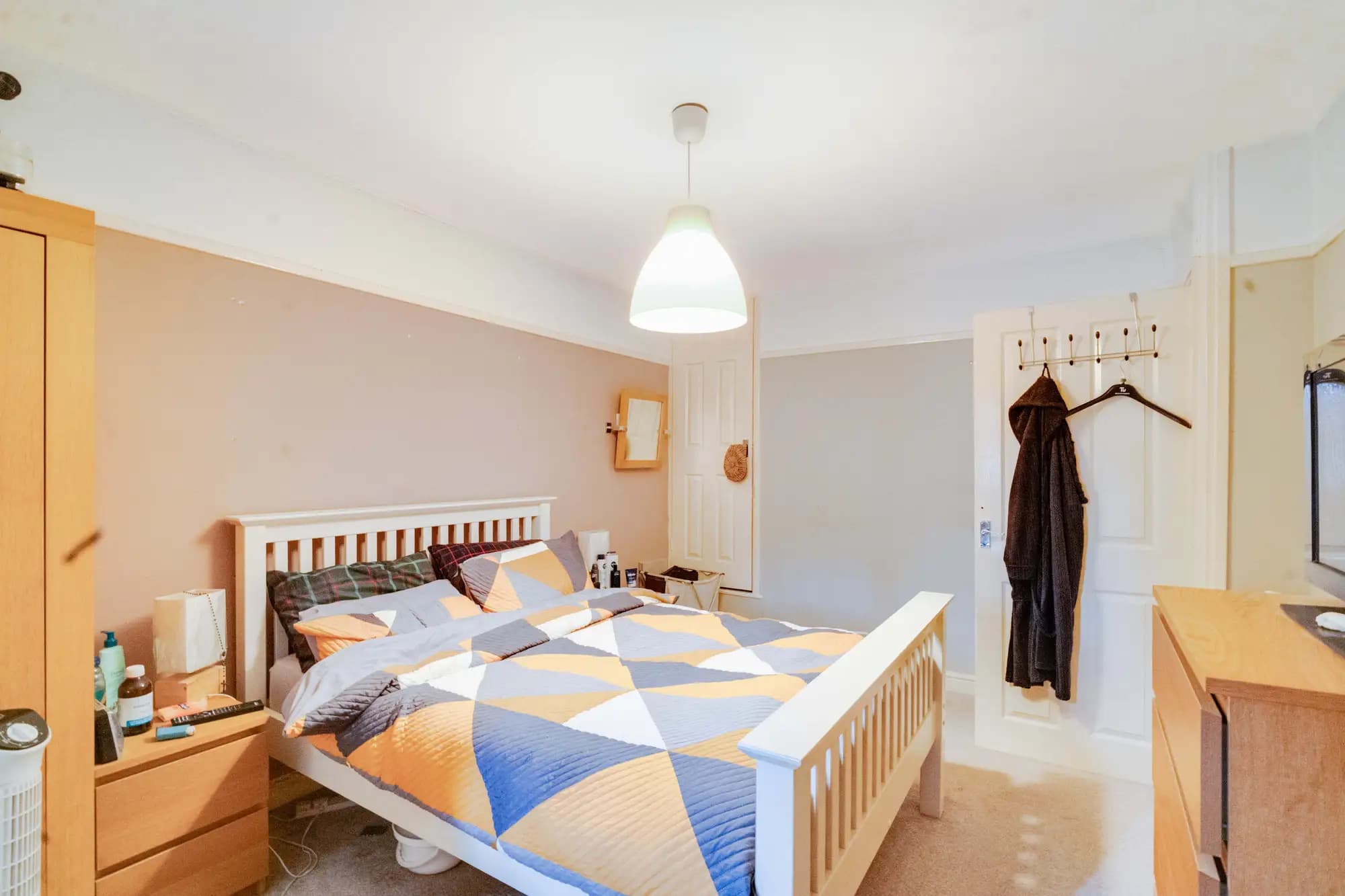 property photo 12 of 32