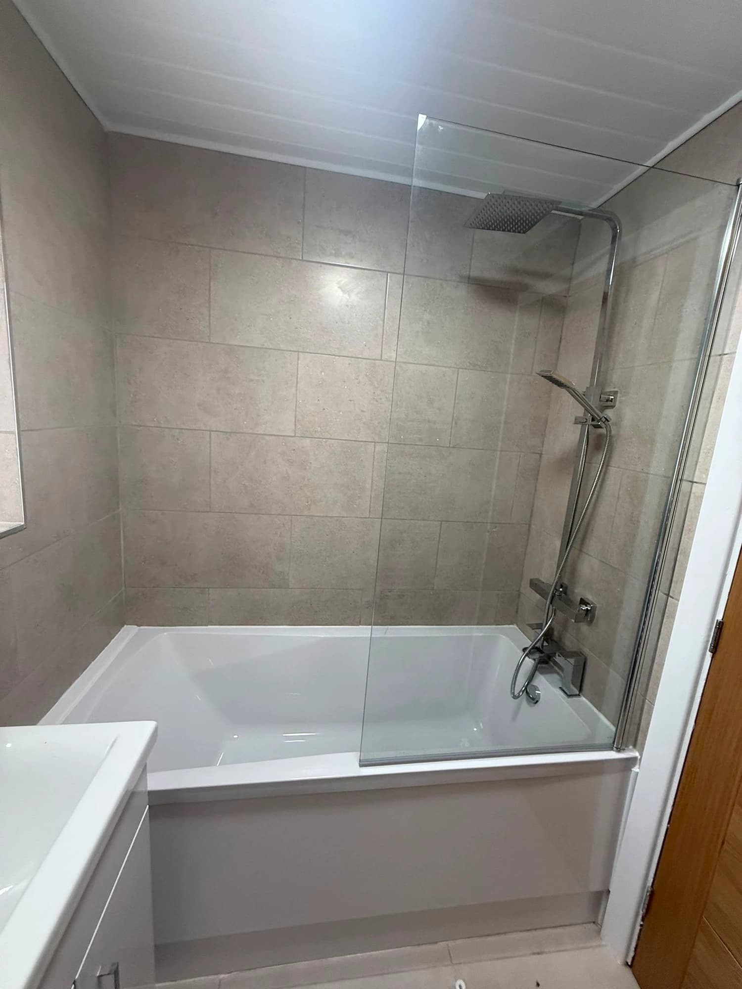 property photo 6 of 12
