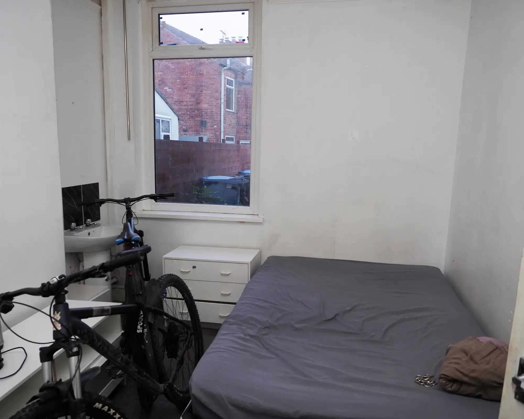 property photo 14 of 23