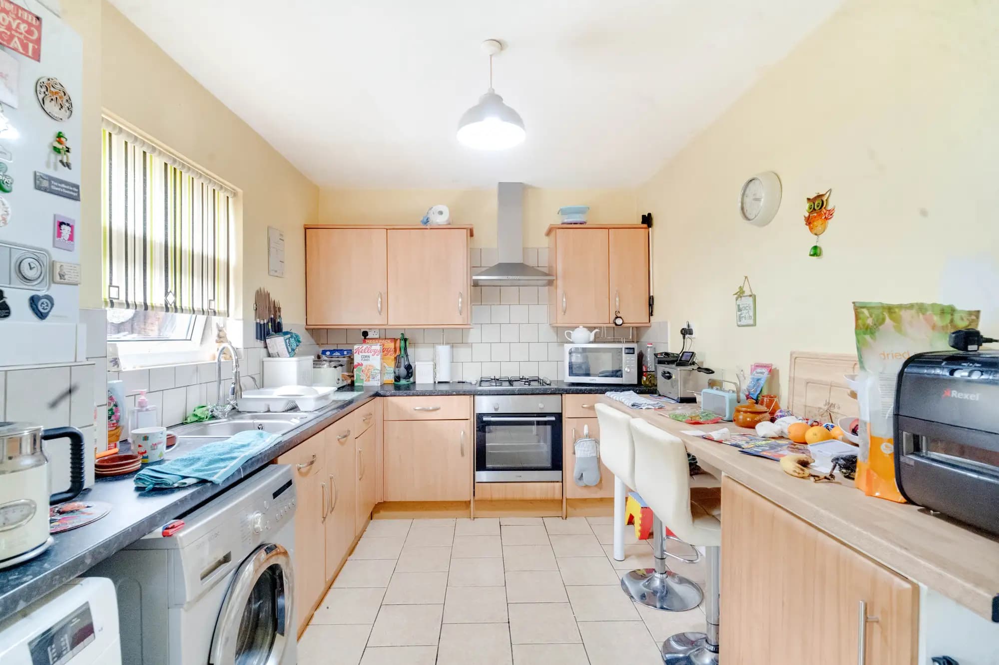 property photo 7 of 32