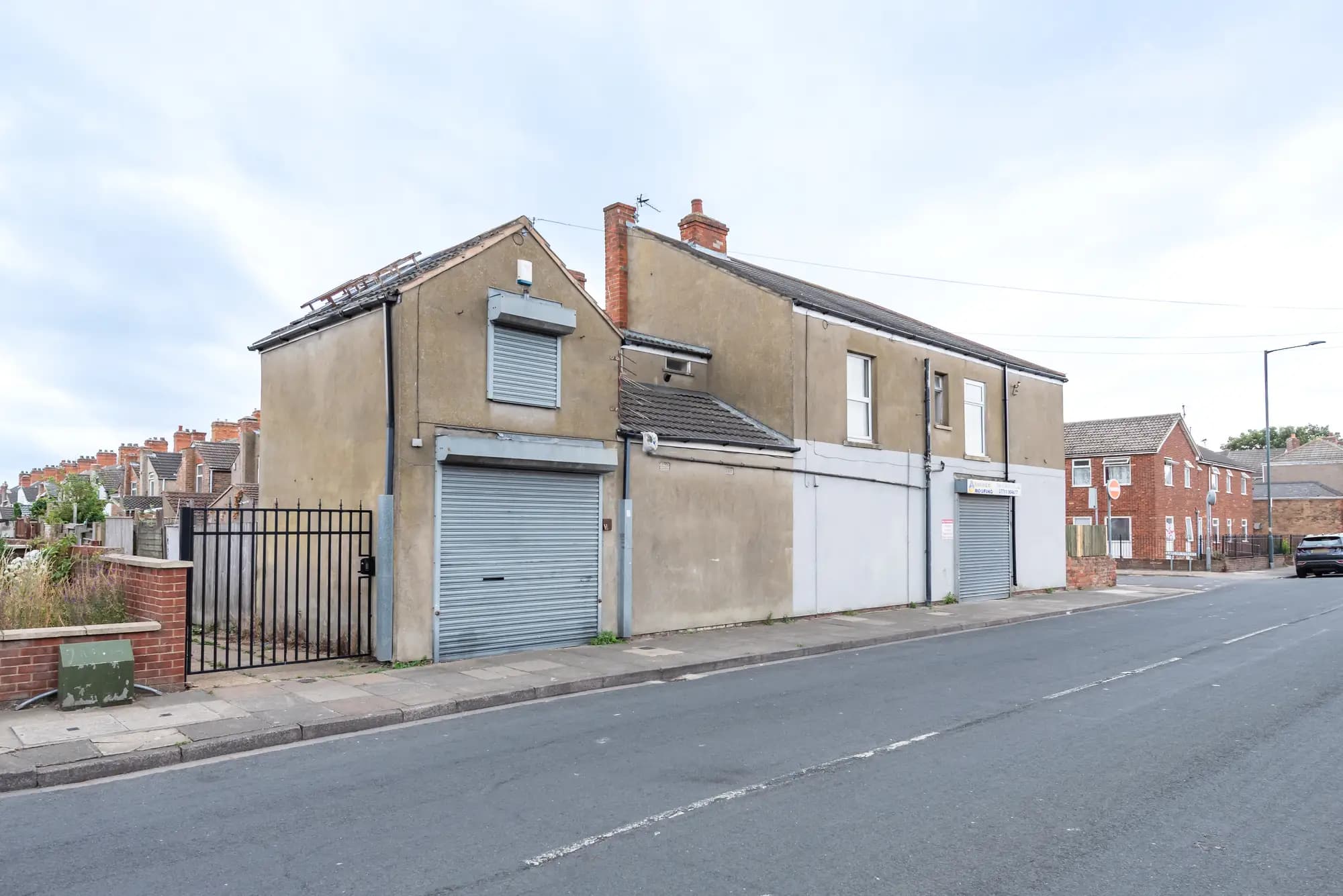 property photo 6 of 7