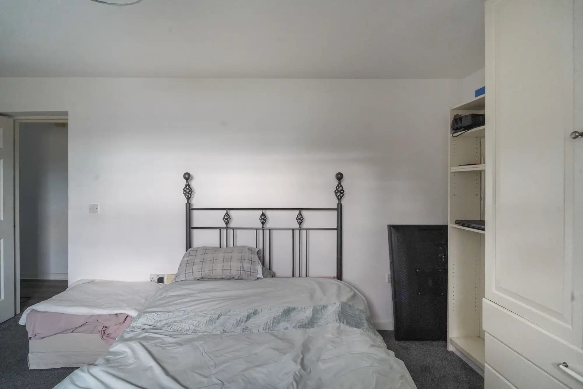 property photo 10 of 24