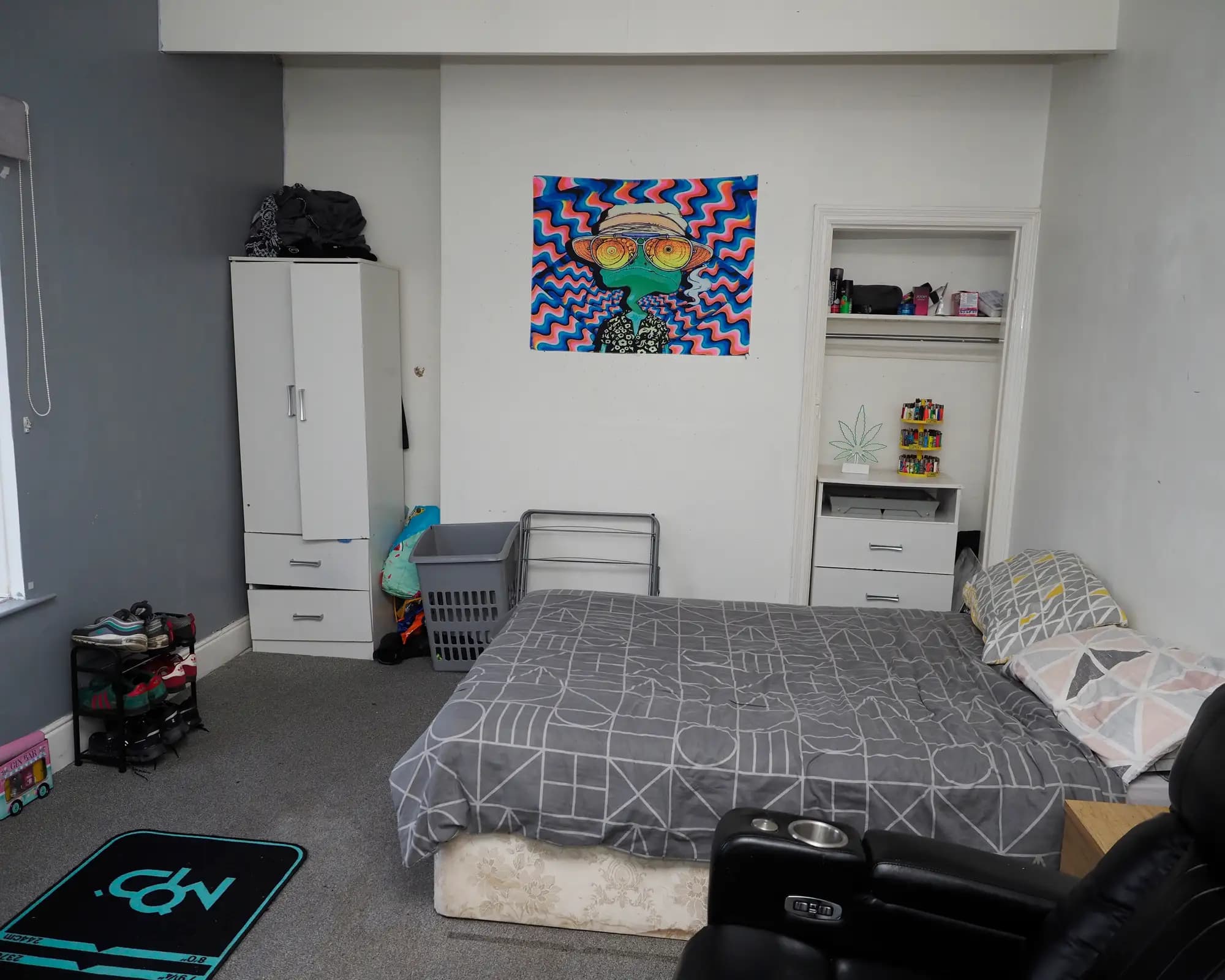 property photo 18 of 23