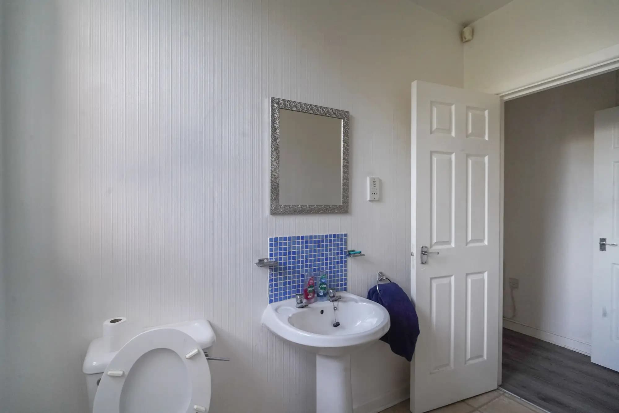 property photo 8 of 24