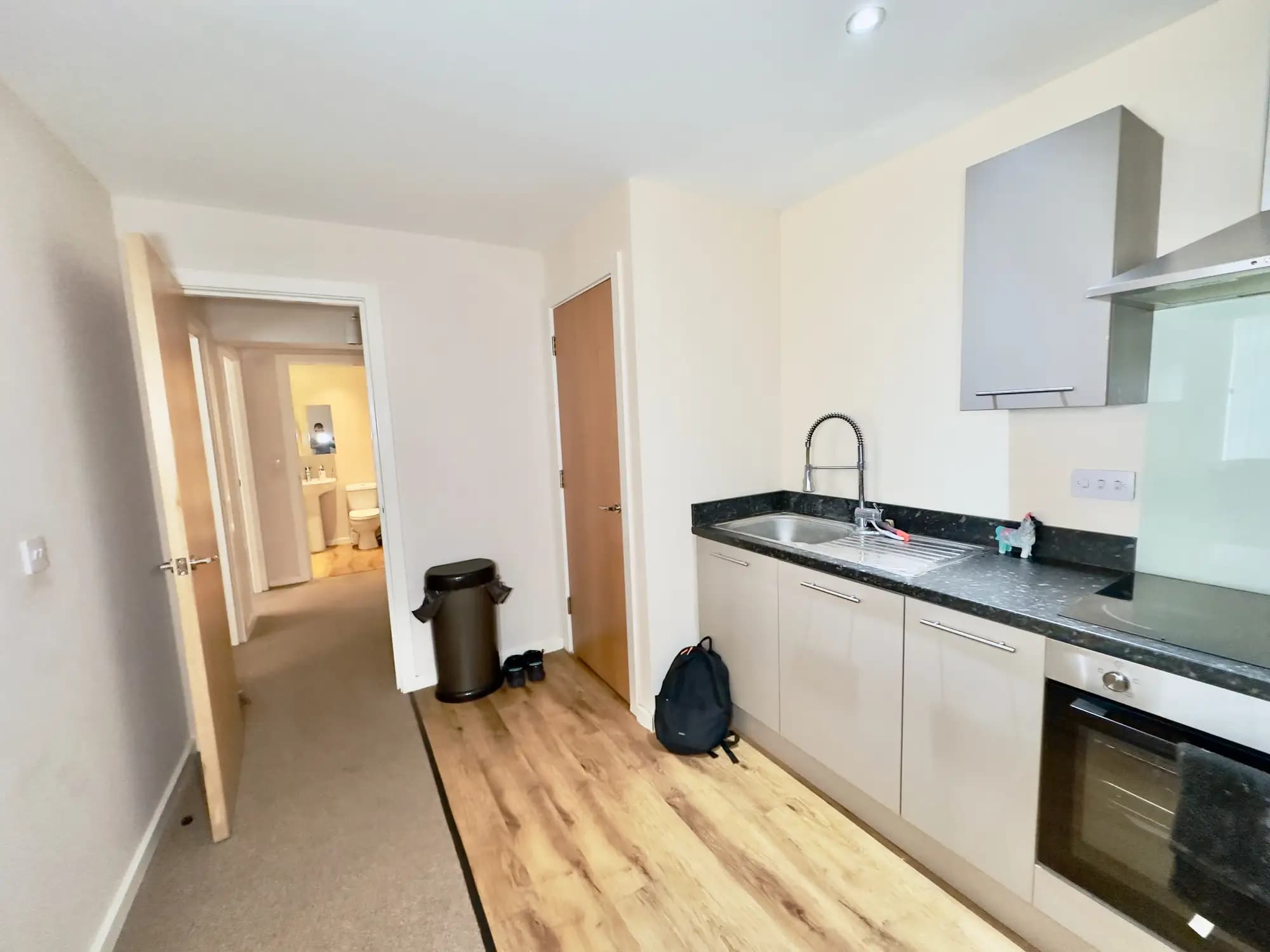 property photo 6 of 17