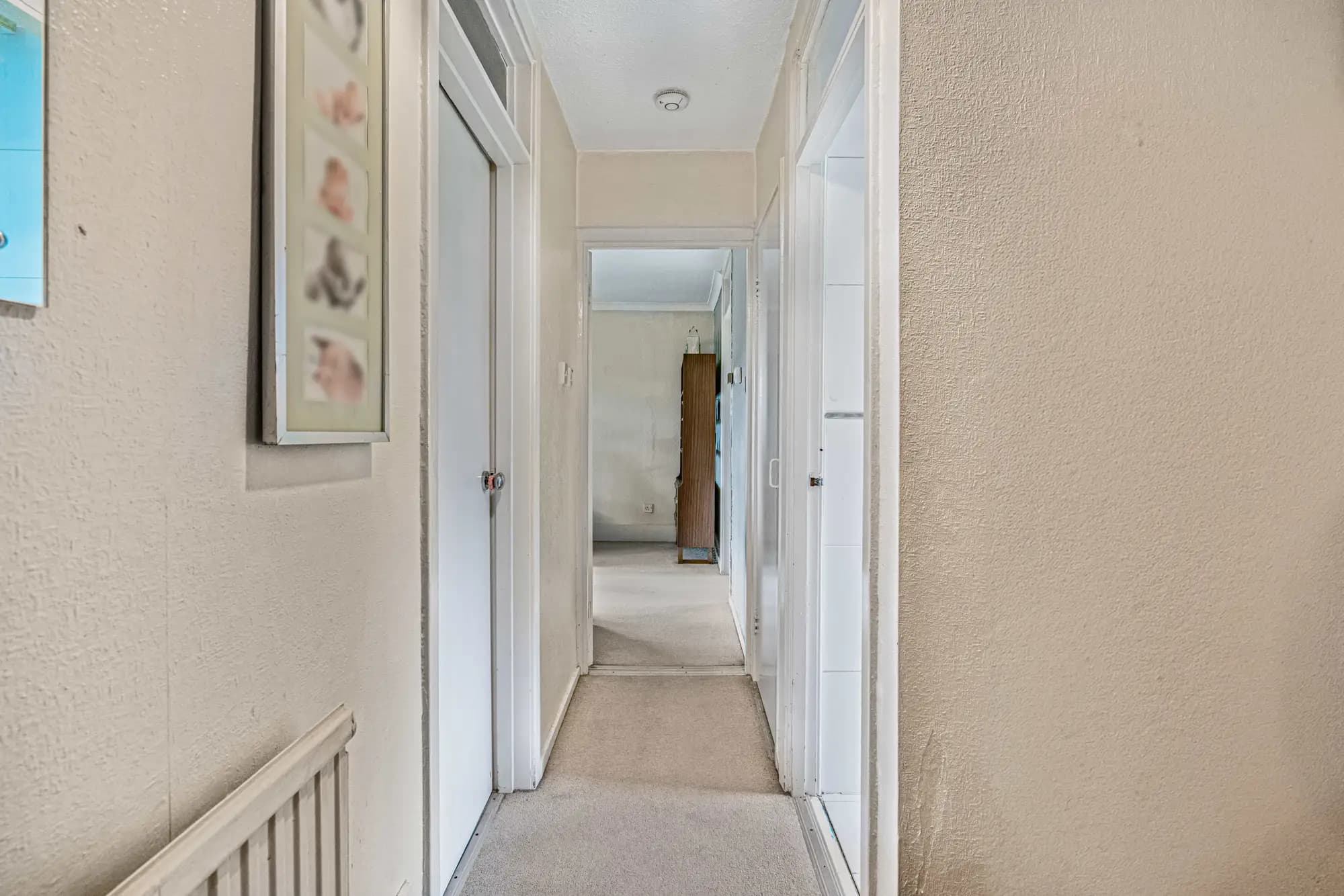 property photo 8 of 10