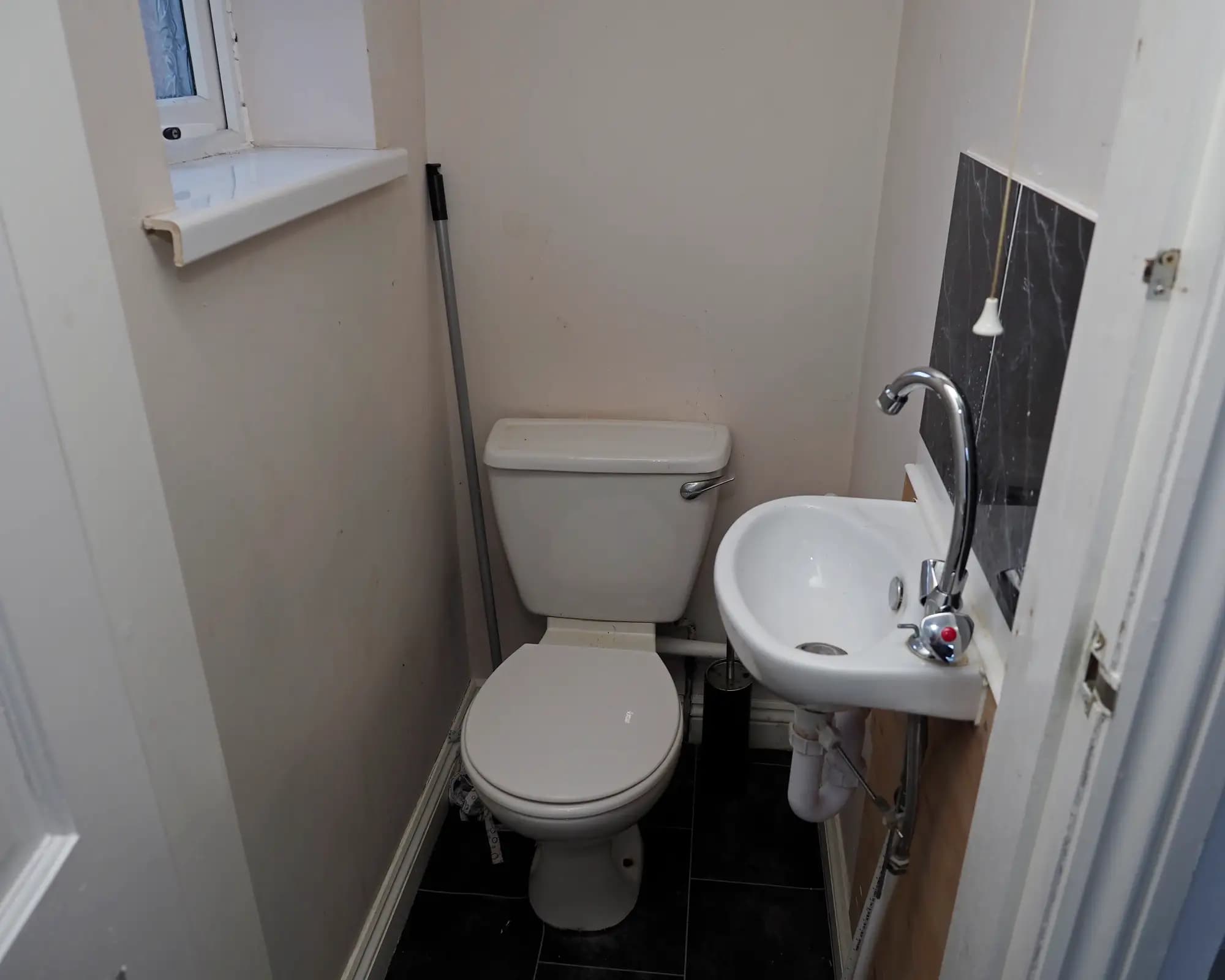 property photo 9 of 23
