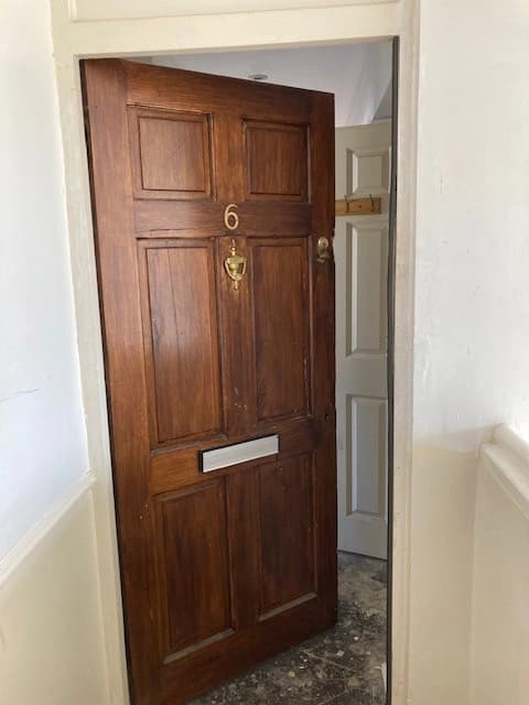 property photo 10 of 32