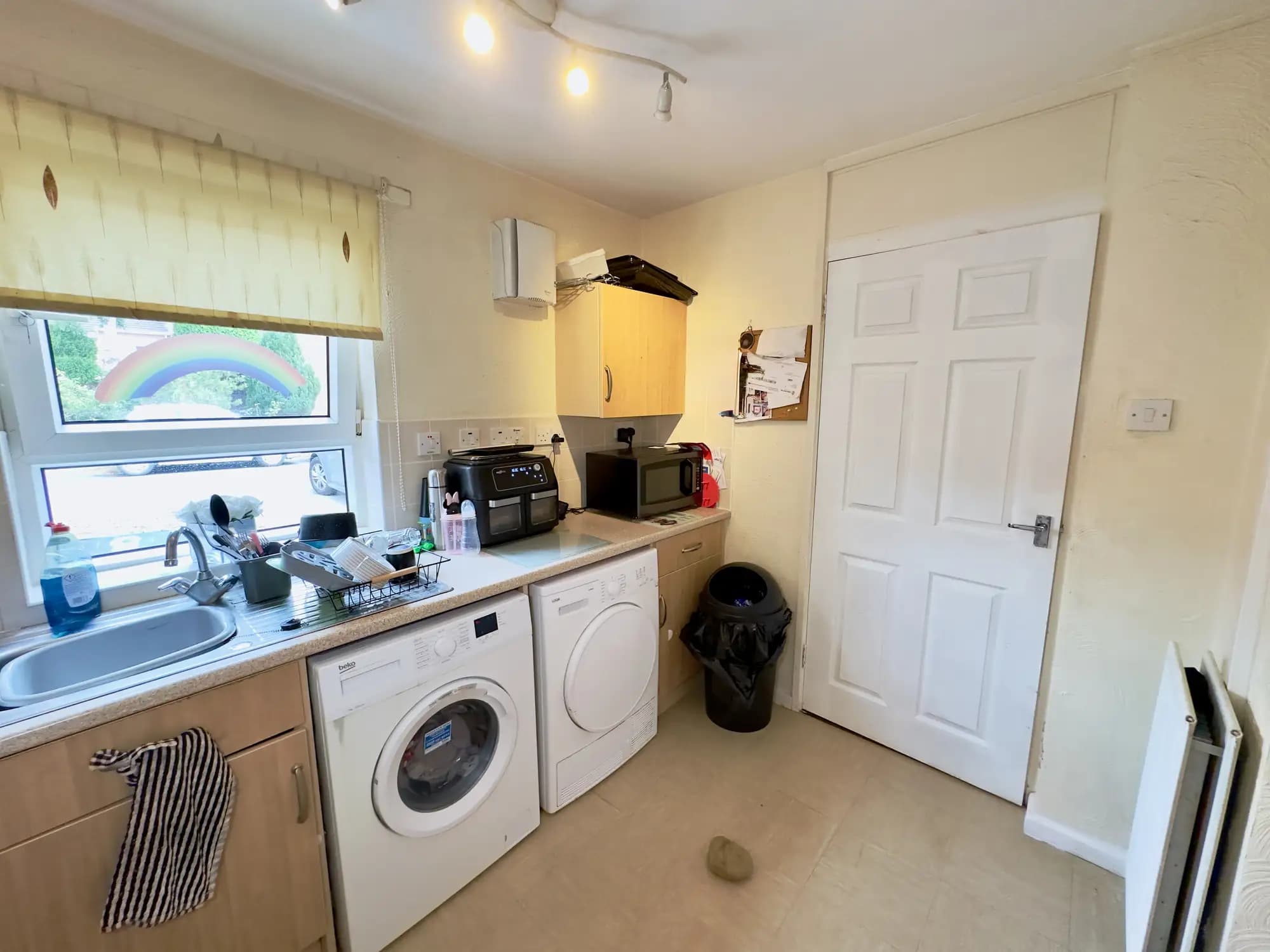 property photo 6 of 30