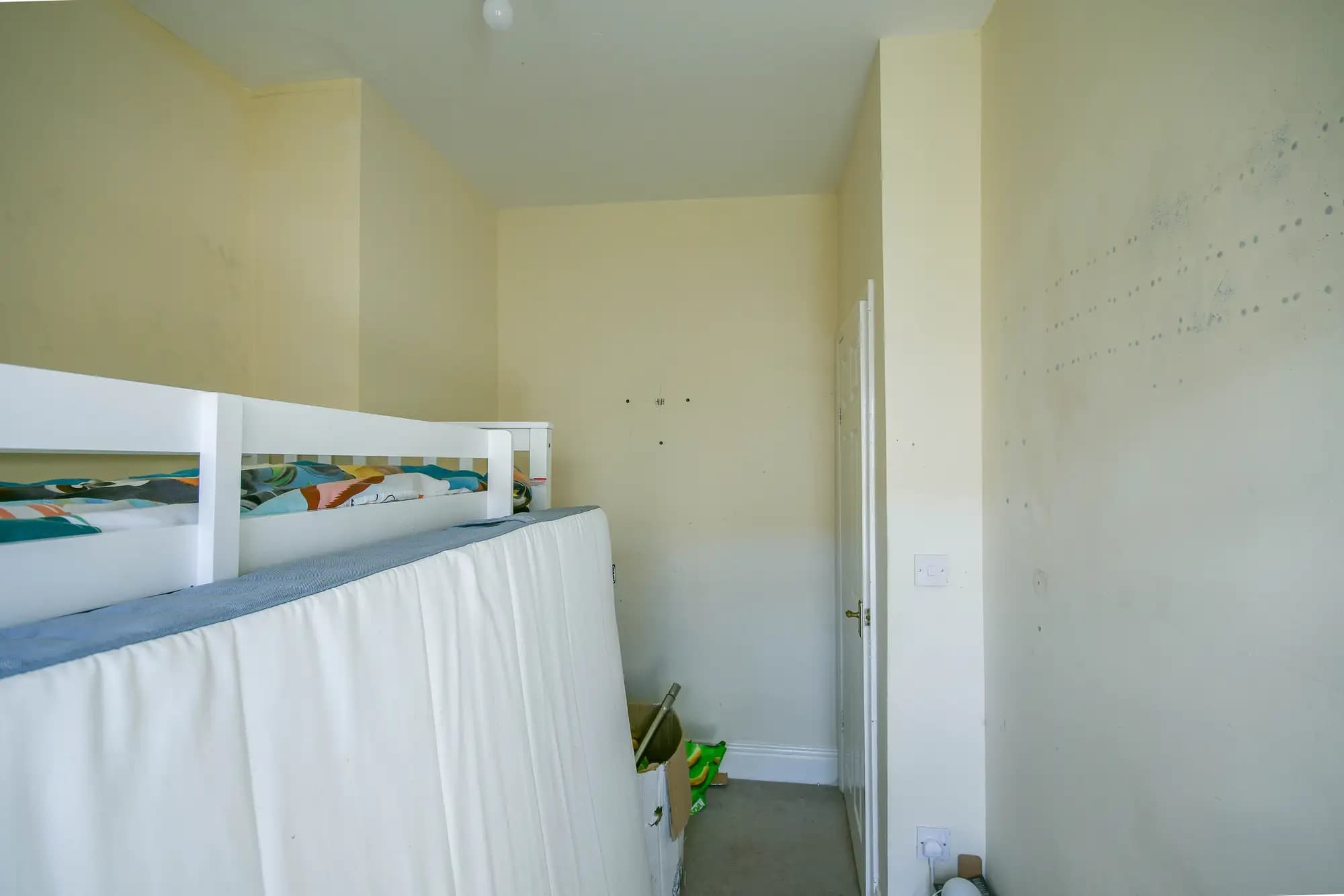 property photo 11 of 20