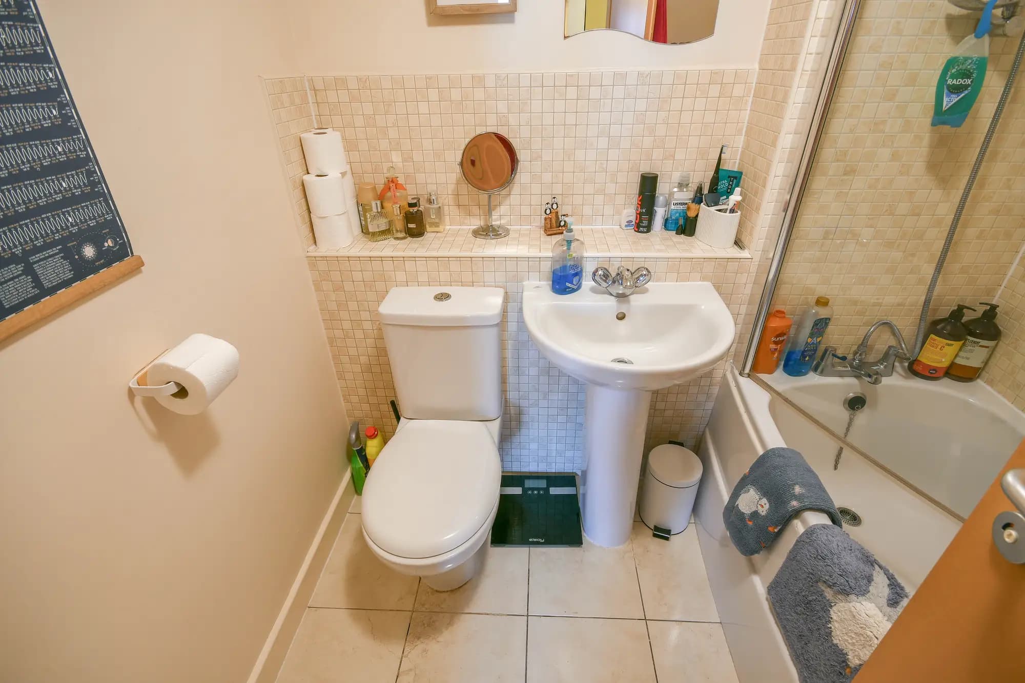property photo 8 of 16