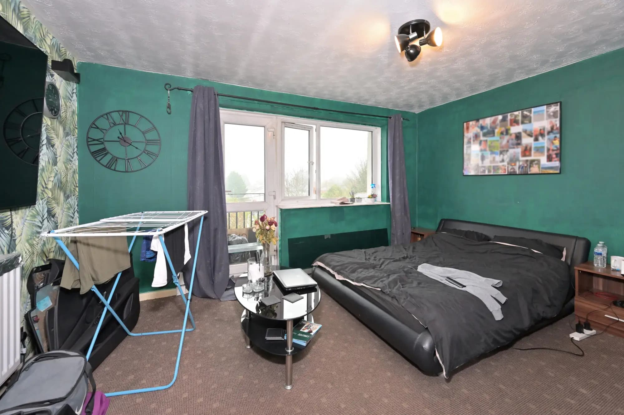 property photo 8 of 12