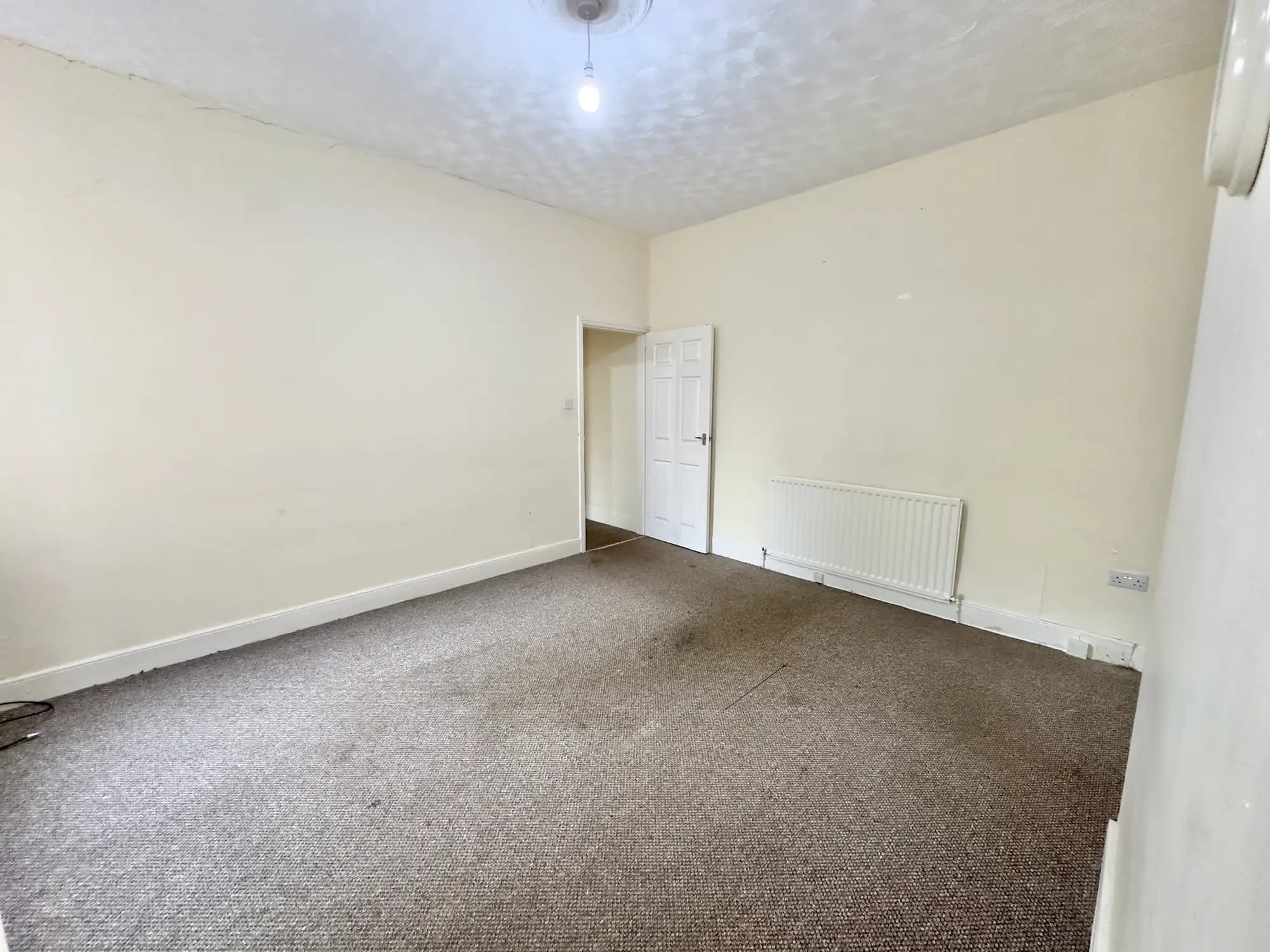 property photo 17 of 30