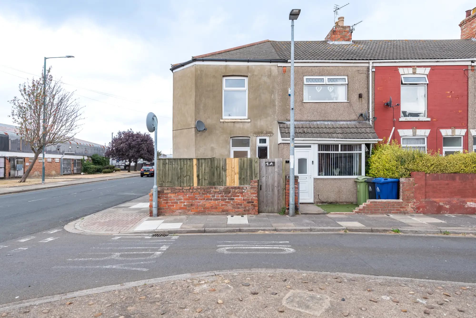 property photo 5 of 7