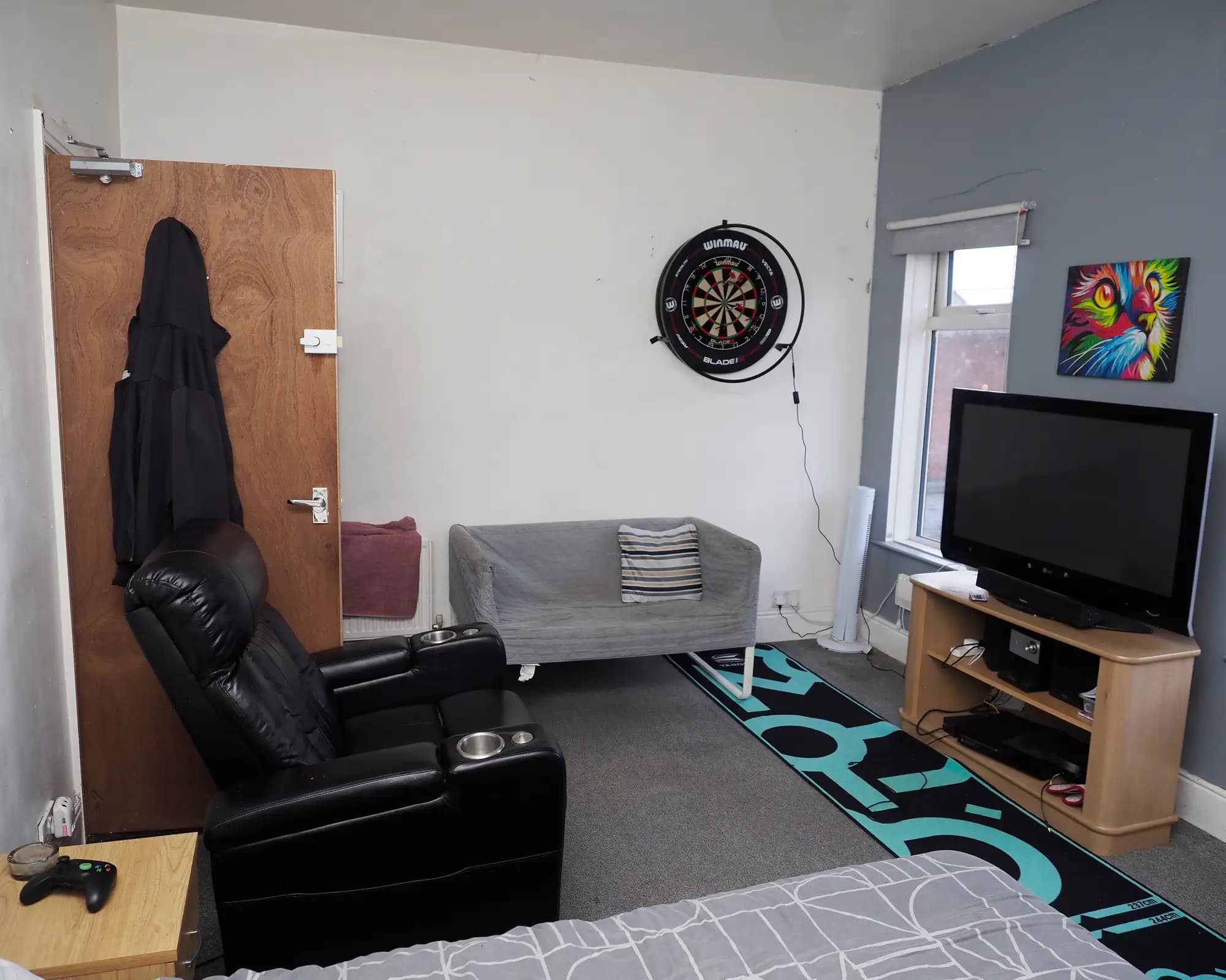 property photo 20 of 23