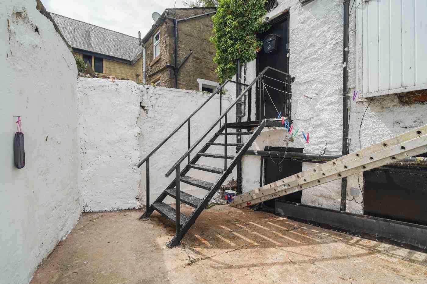 property photo 24 of 27