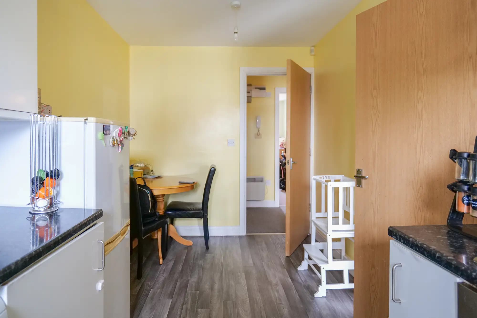 property photo 4 of 19