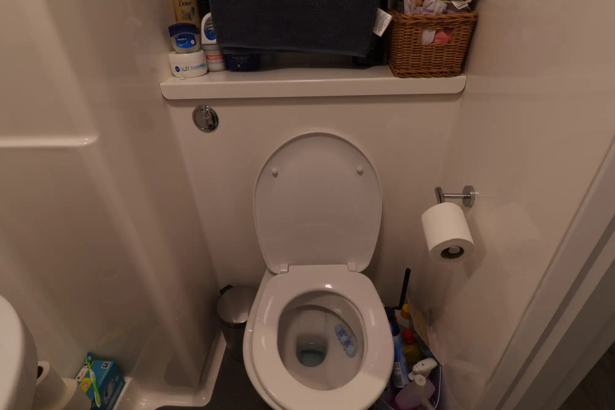property photo 4 of 9