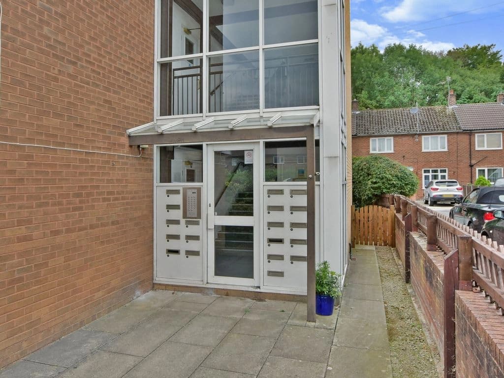 property photo 13 of 15