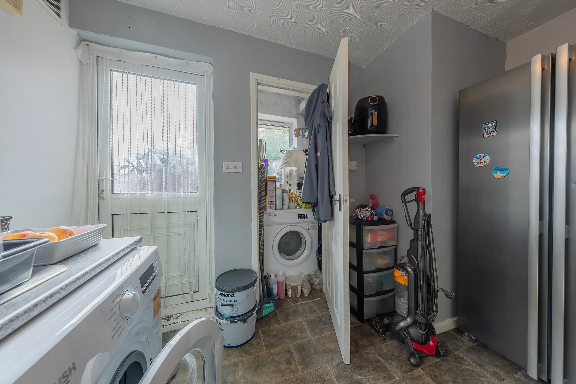 property photo 7 of 19