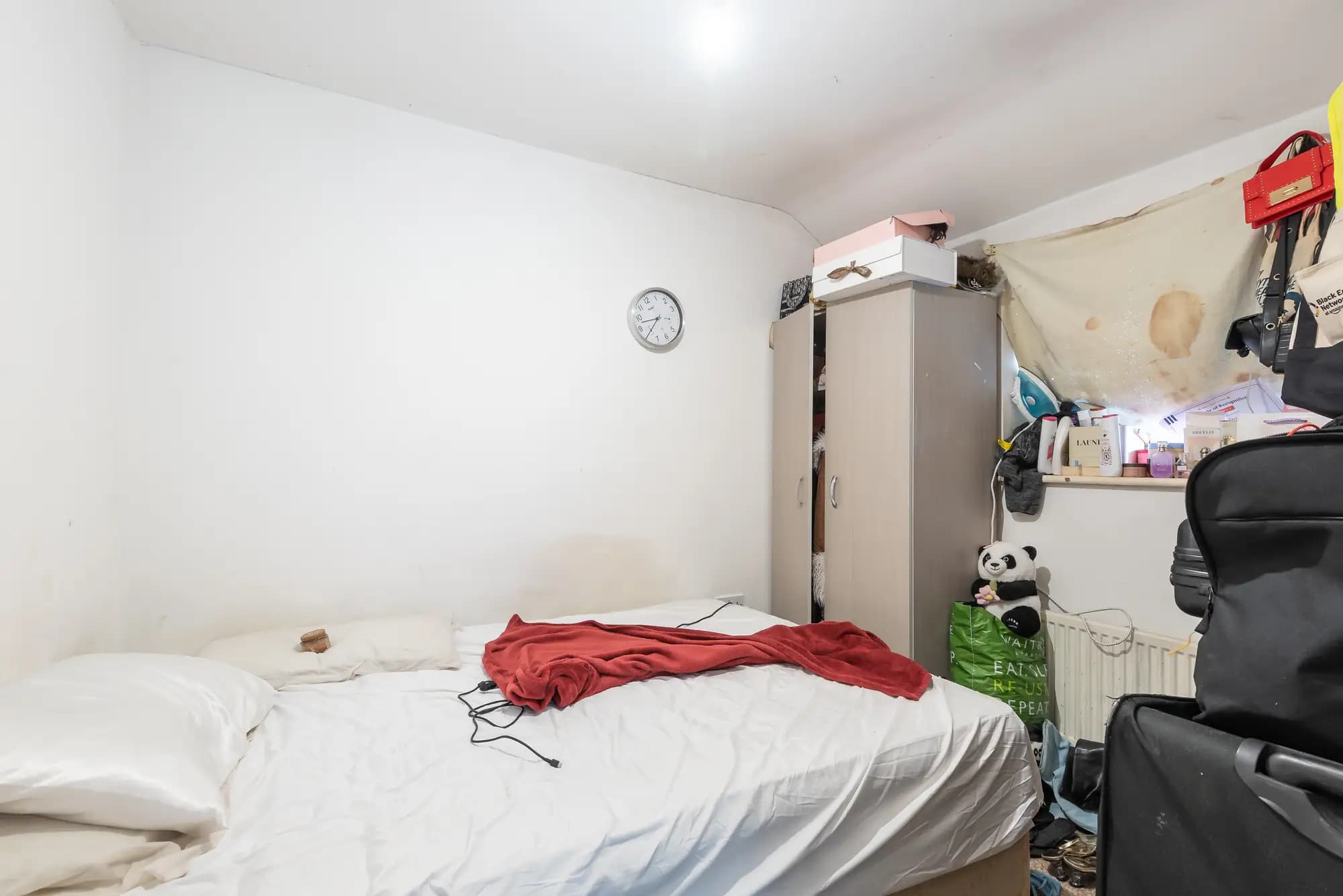 property photo 11 of 16