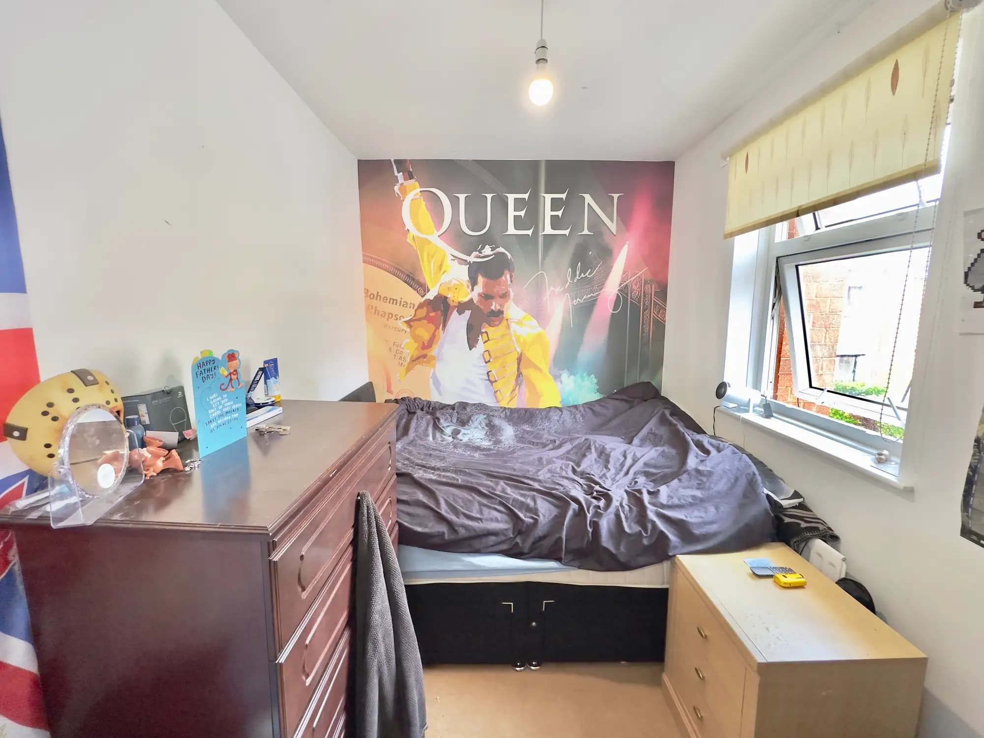 property photo 15 of 30