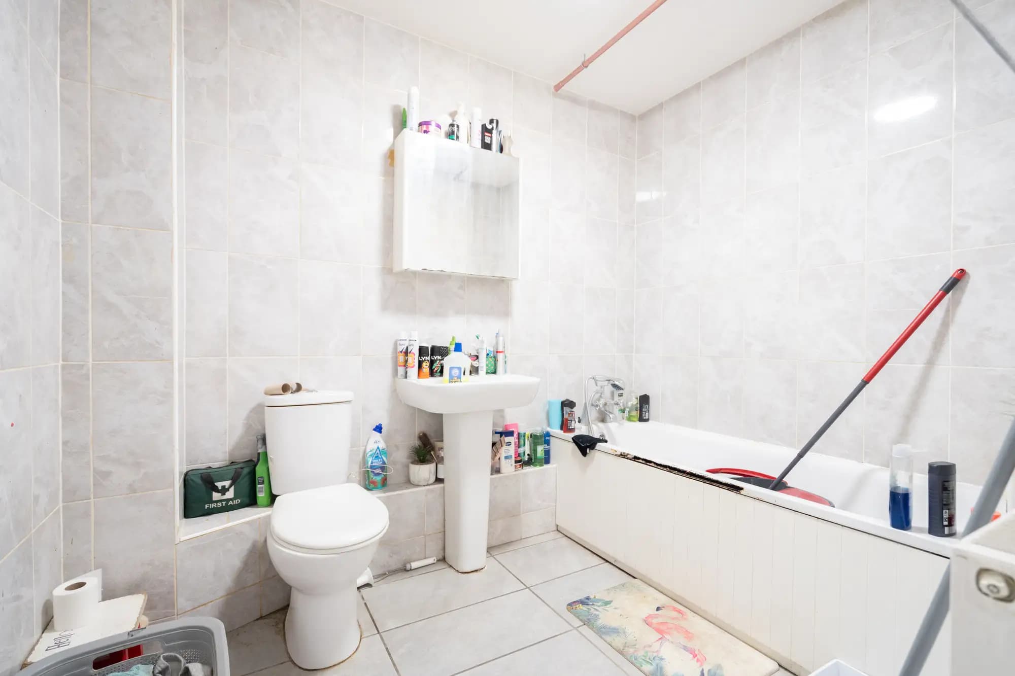 property photo 6 of 11