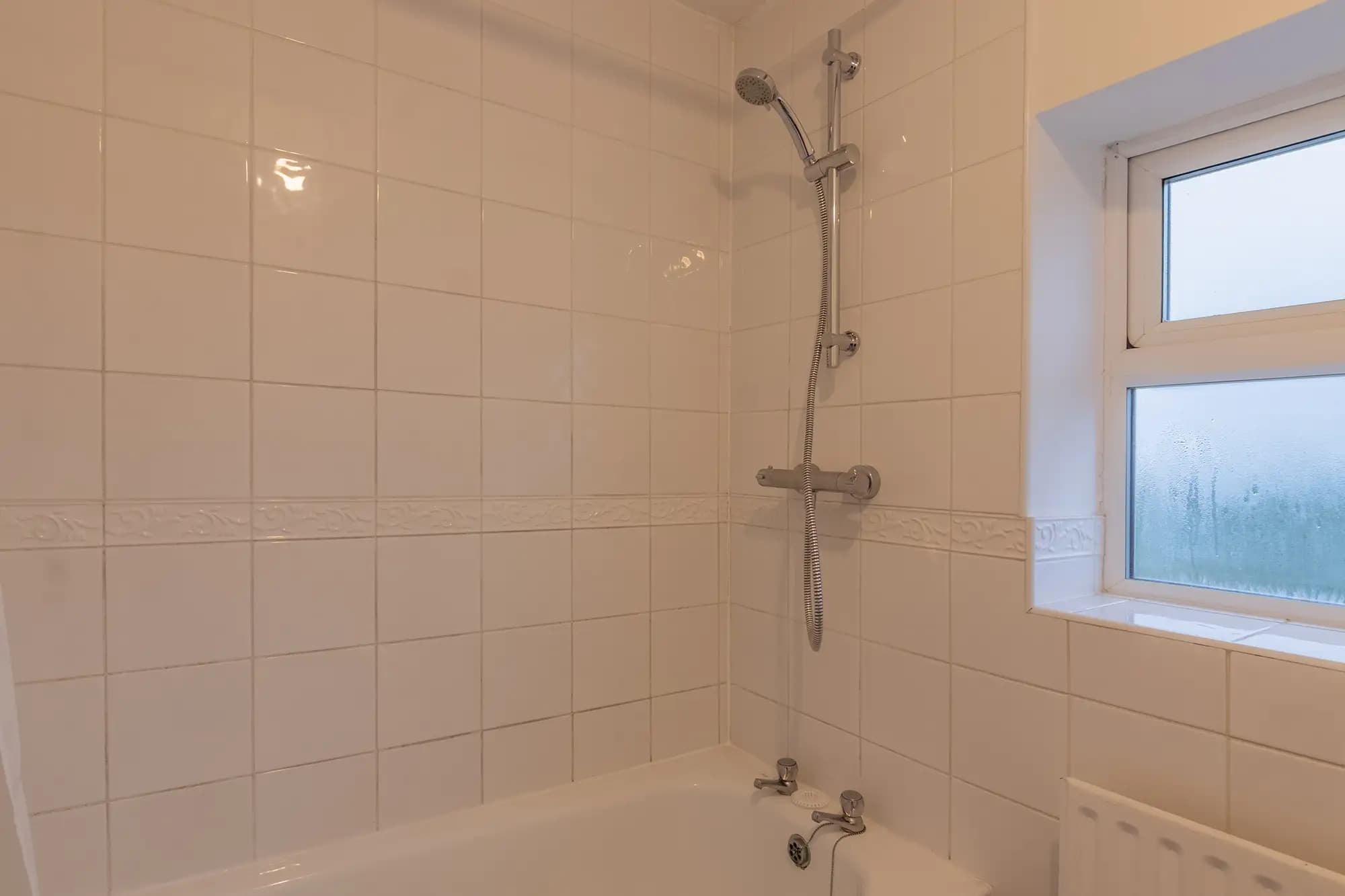 property photo 8 of 15
