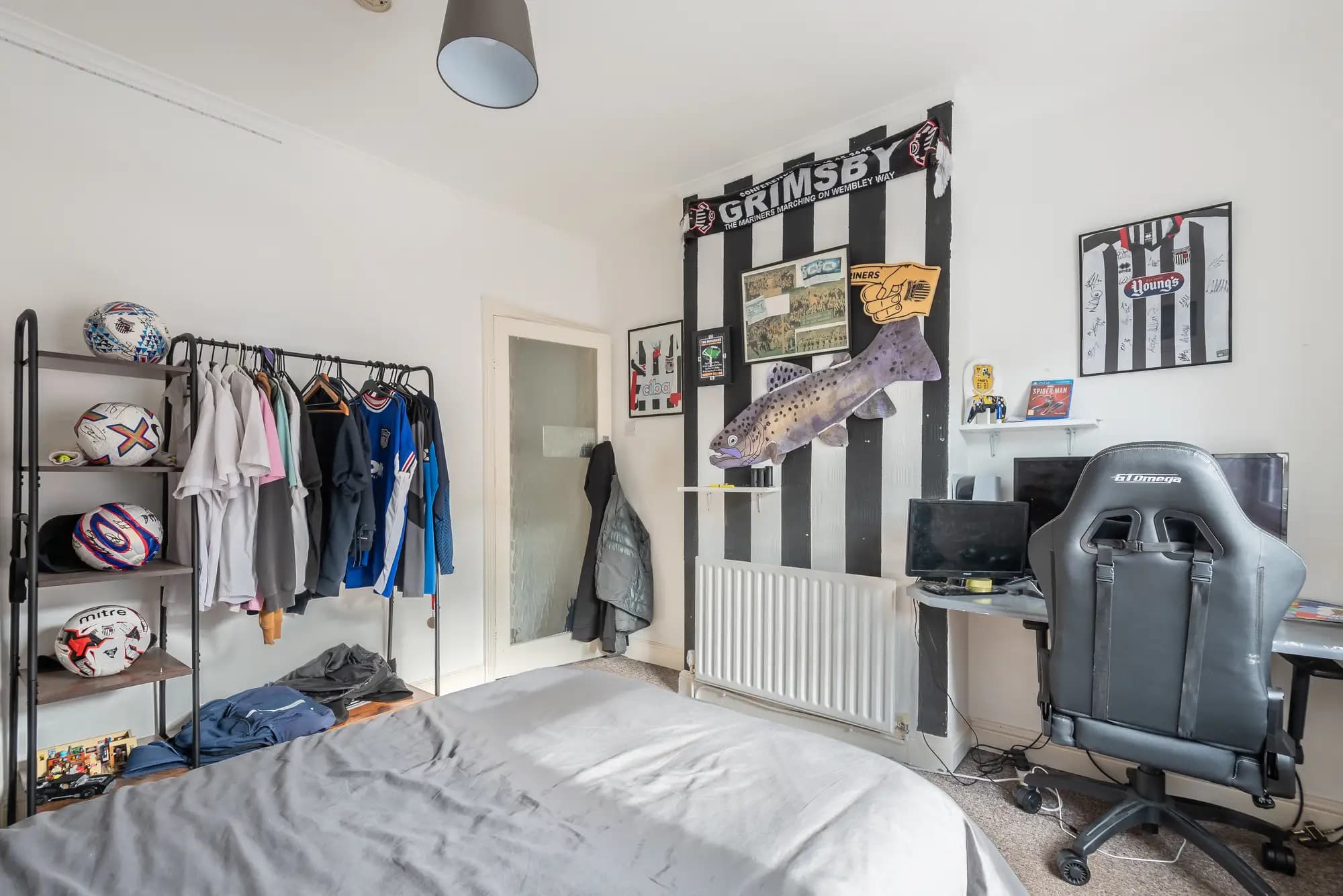 property photo 13 of 17