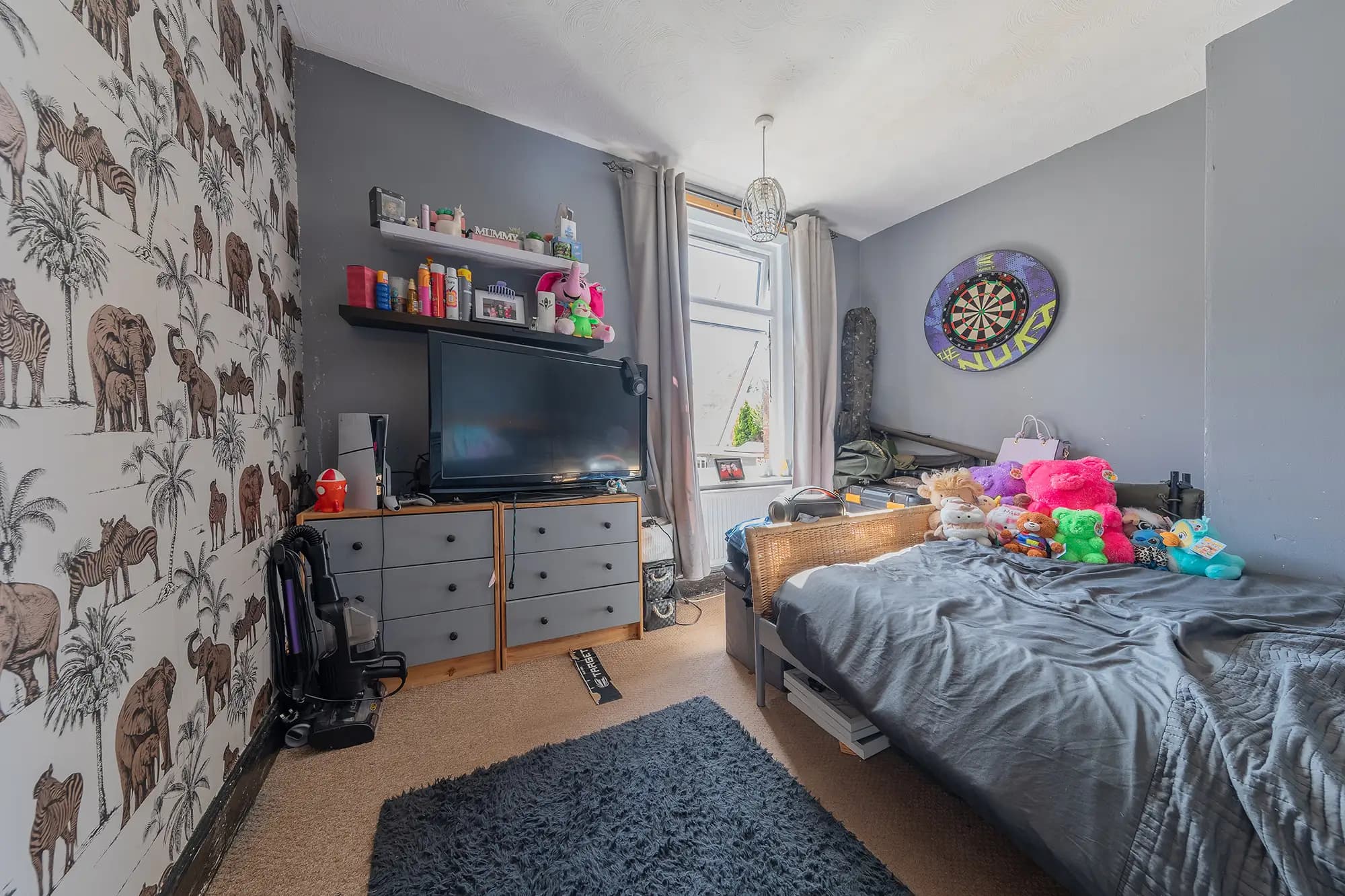 property photo 10 of 16