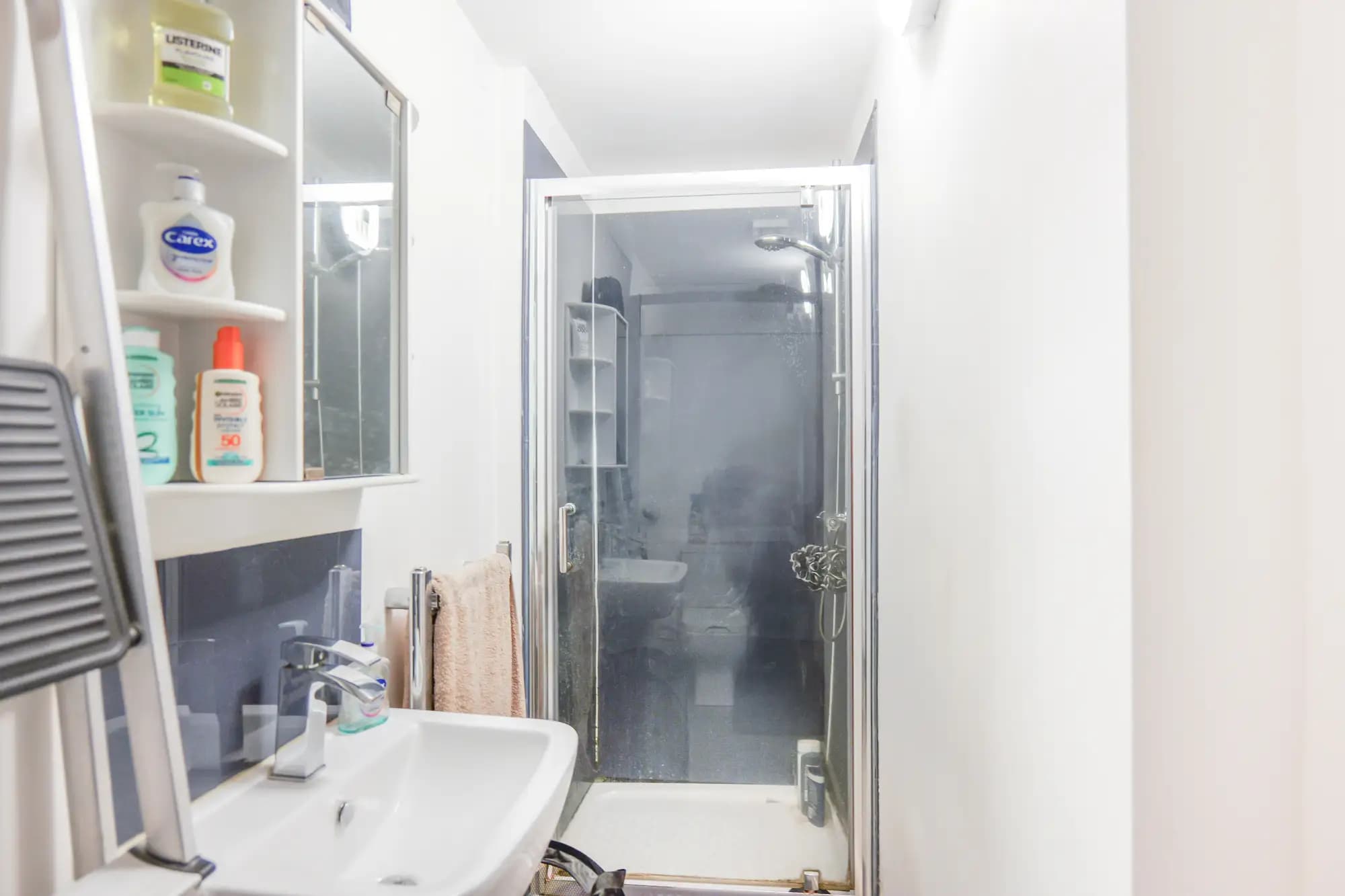 property photo 5 of 21