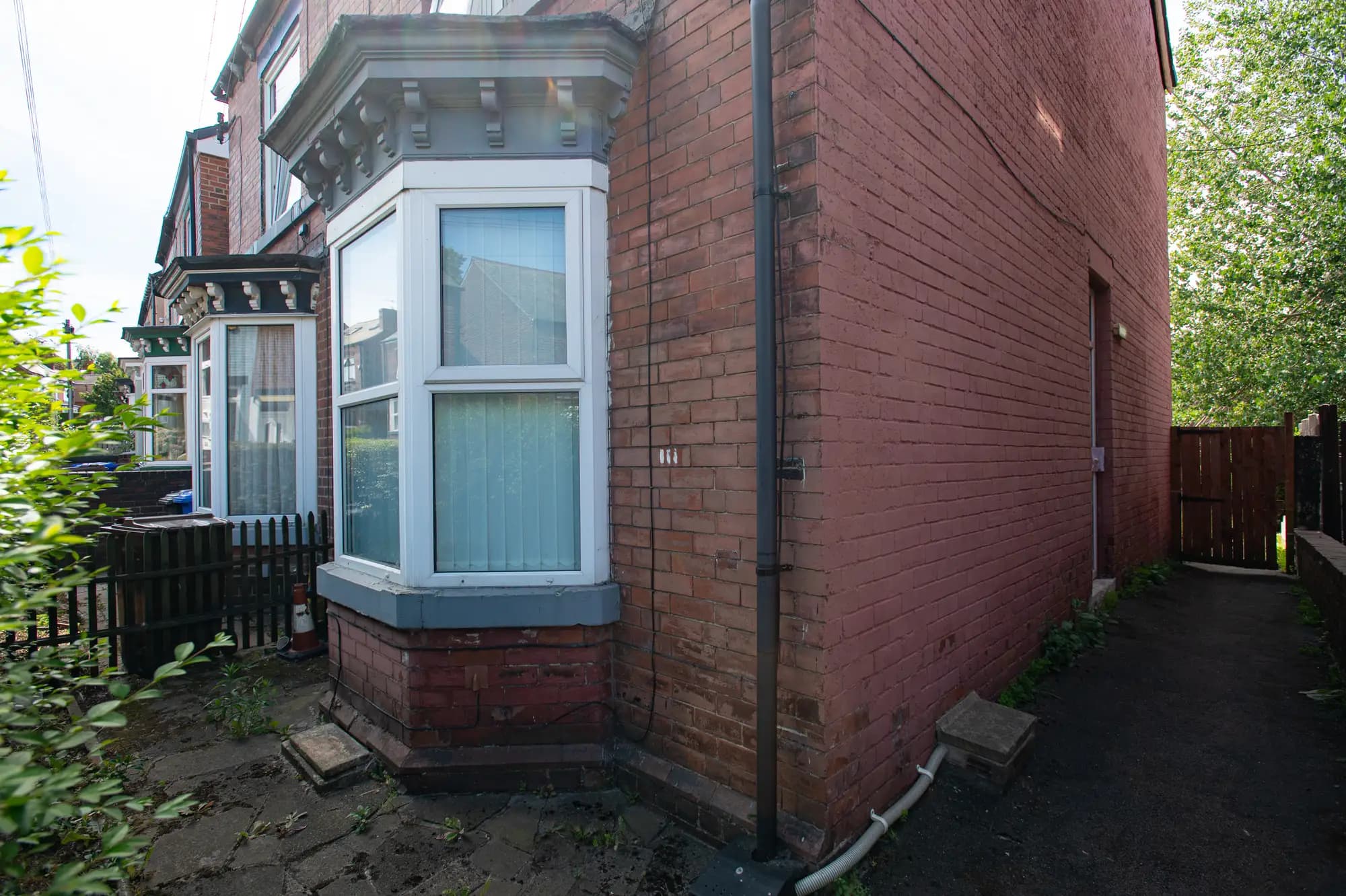 property photo 9 of 10