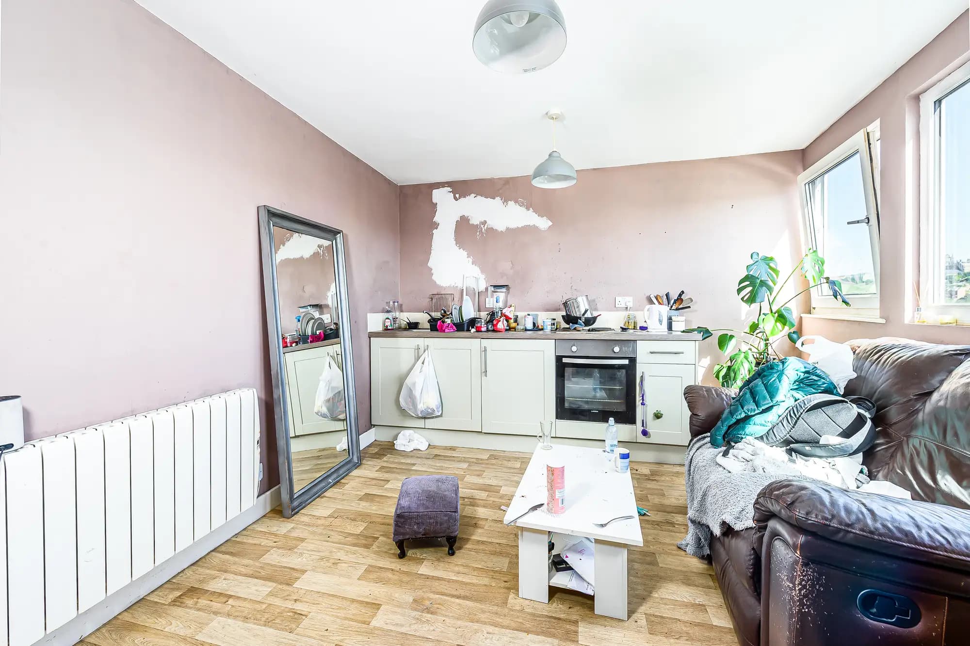 property photo 5 of 32