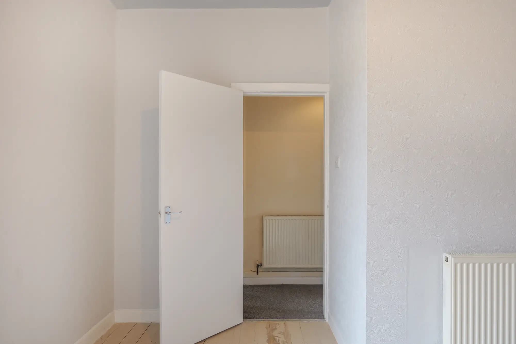 property photo 13 of 18