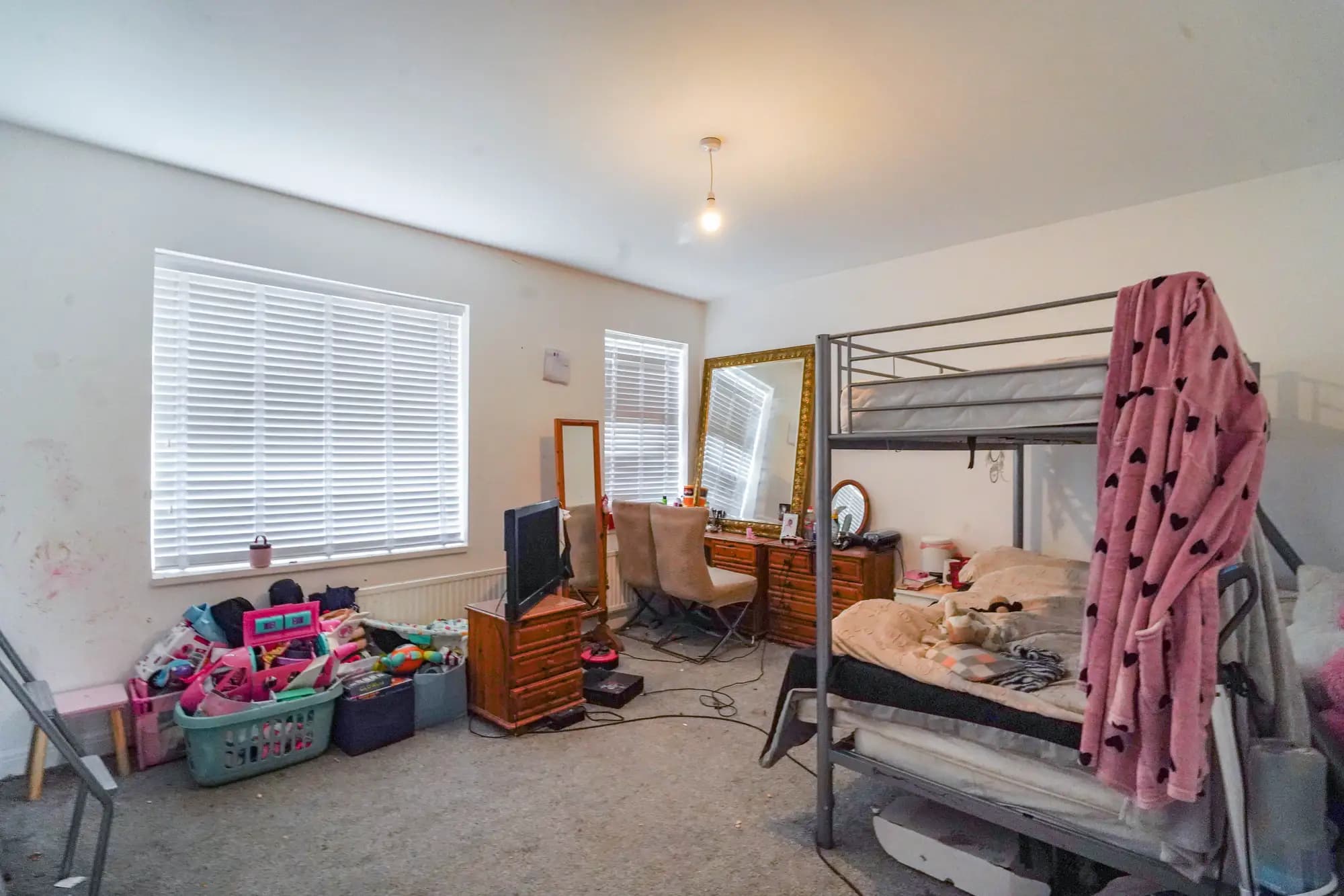 property photo 12 of 30