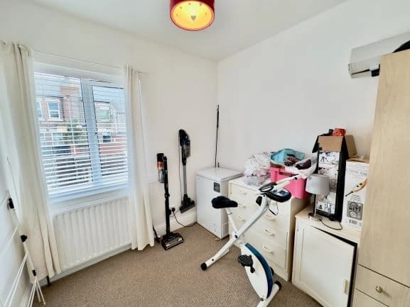 property photo 12 of 16